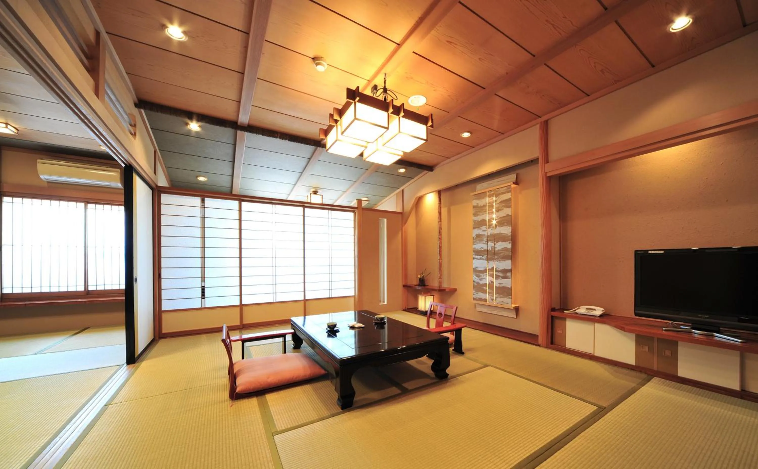 Living room in Tatsumikan
