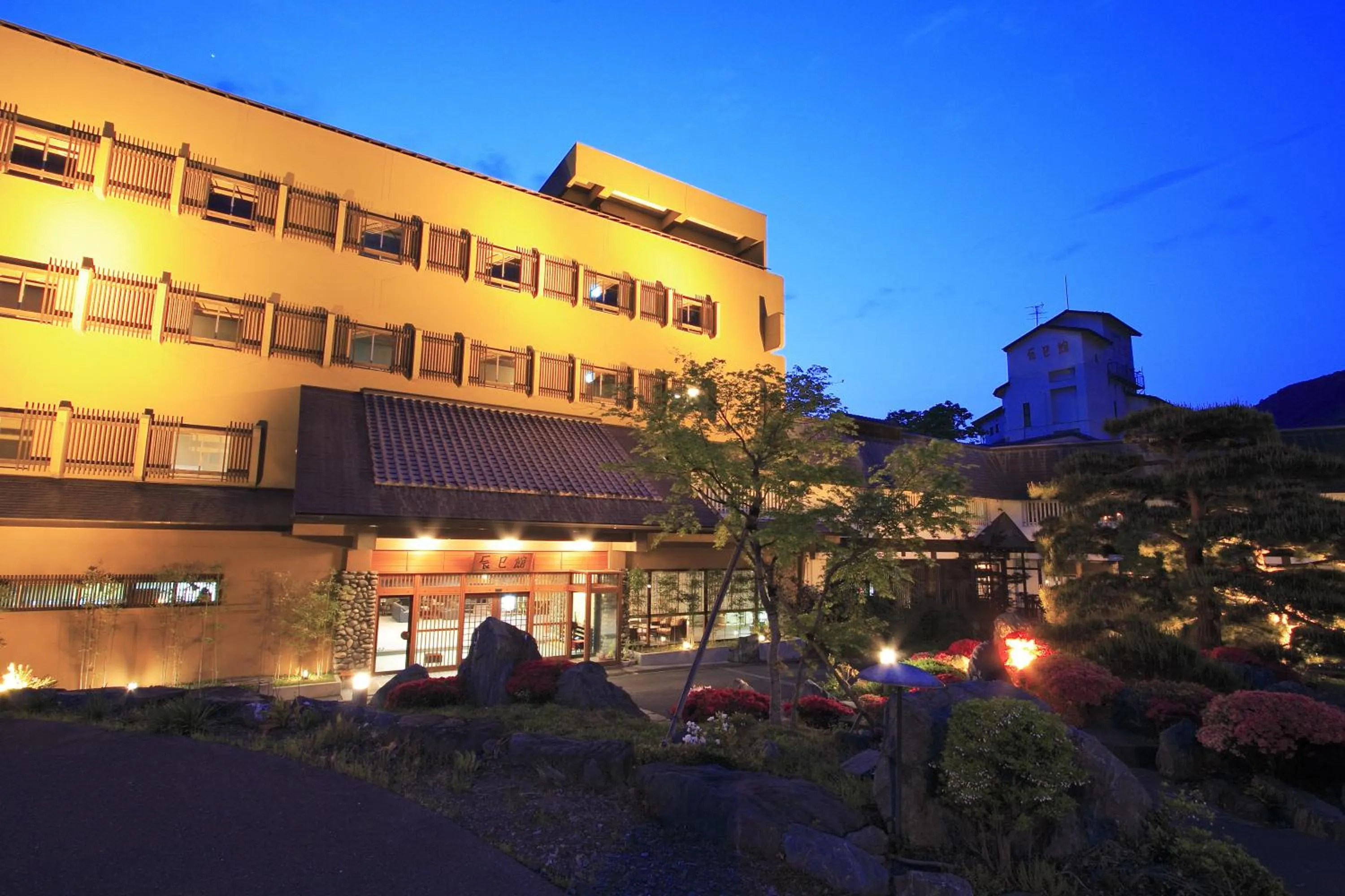 Facade/entrance in Tatsumikan