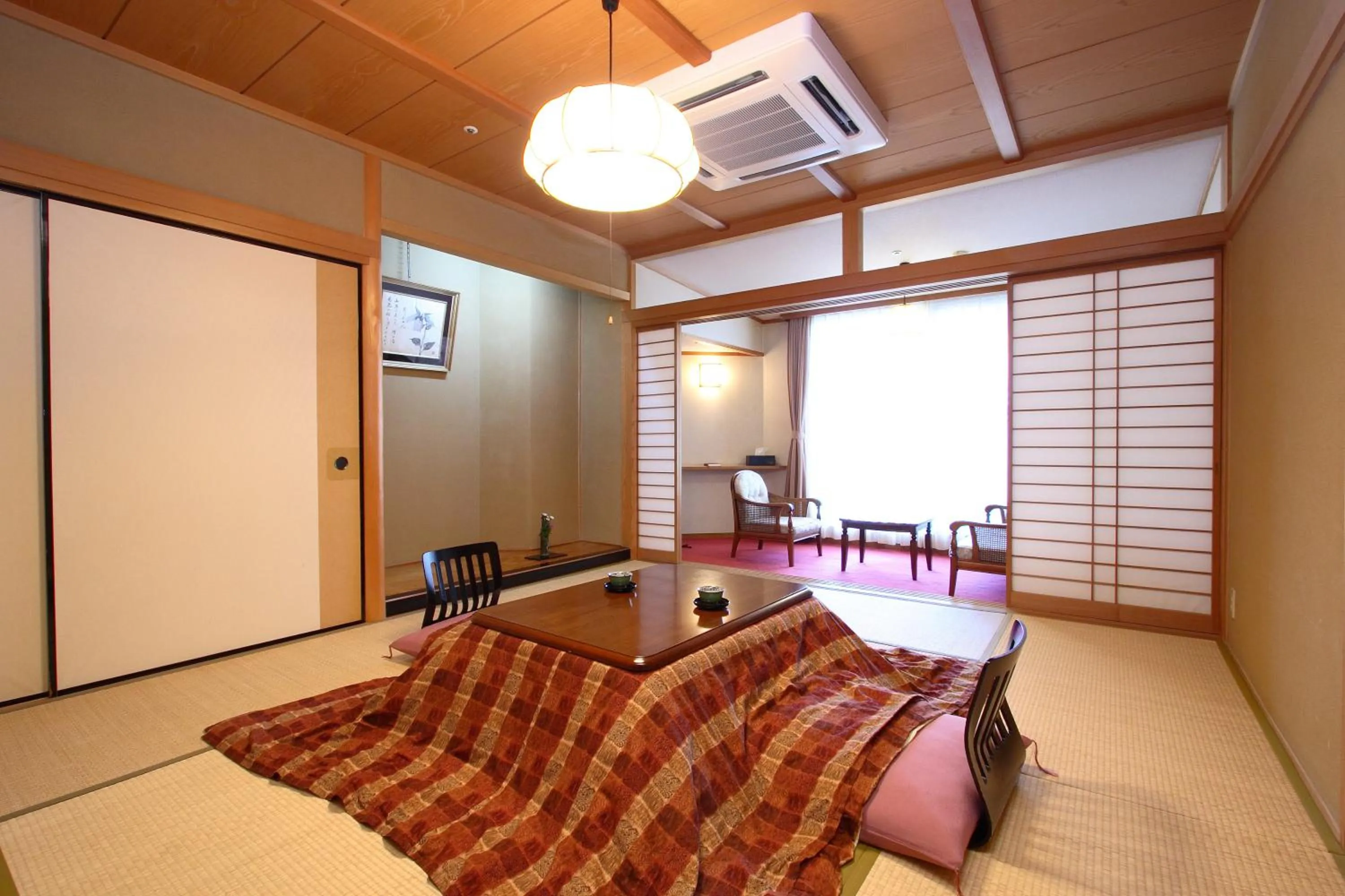 Toilet in Tatsumikan