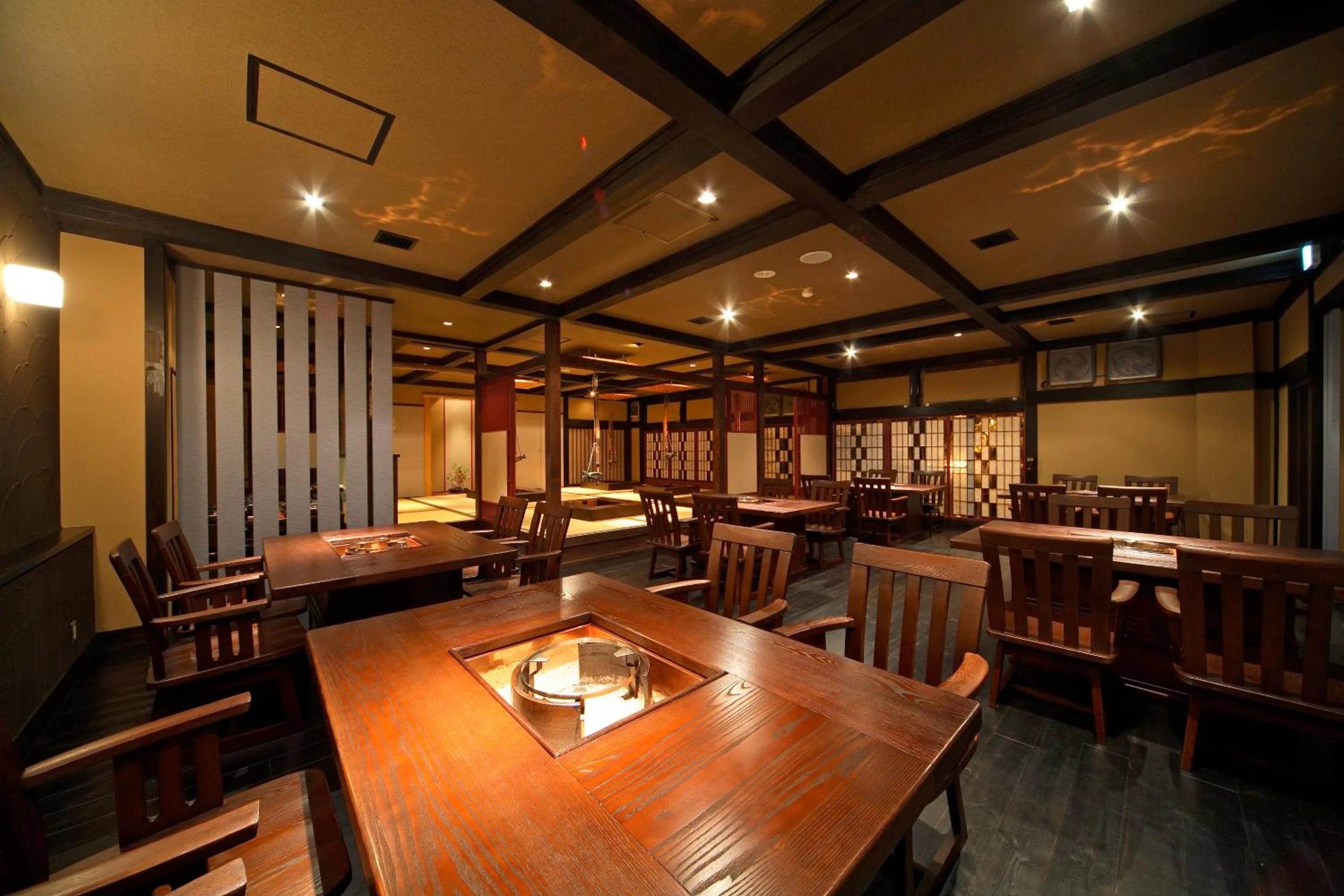 Restaurant/places to eat in Tatsumikan