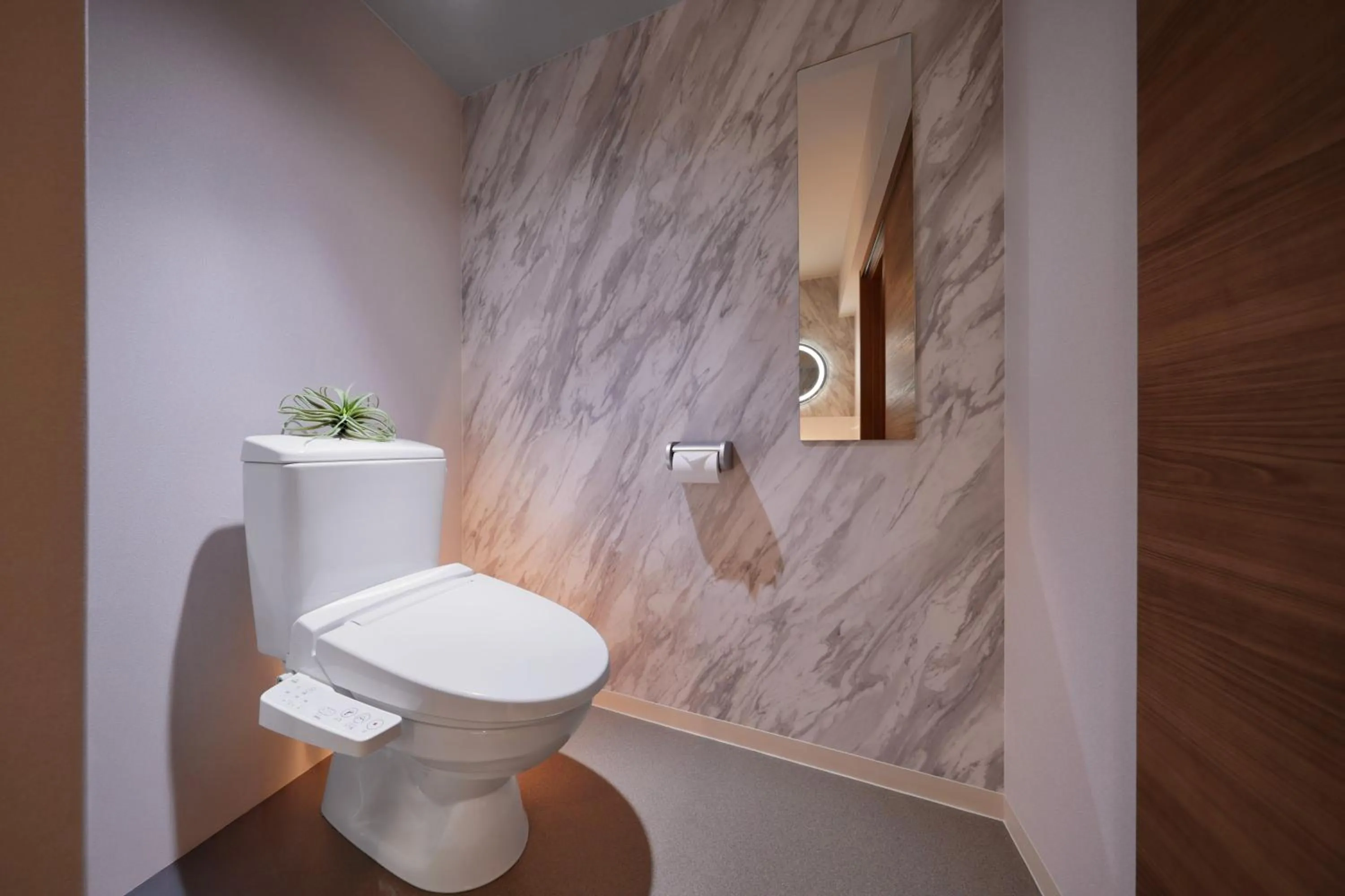 Toilet in Doutonbori Crystal Hotel