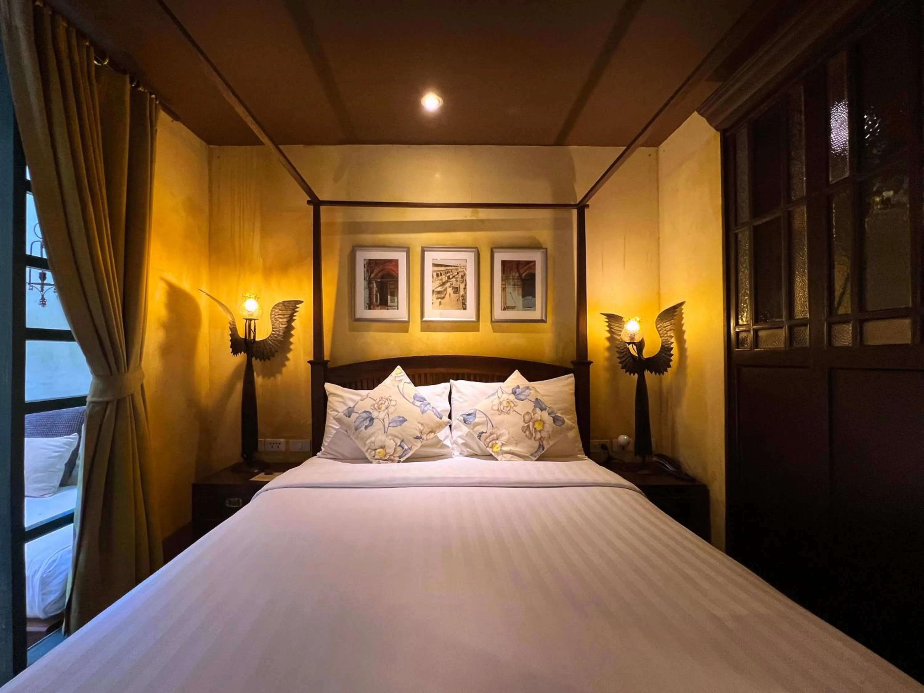 Bedroom, Bed in Old Capital Bike Inn - SHA Certified