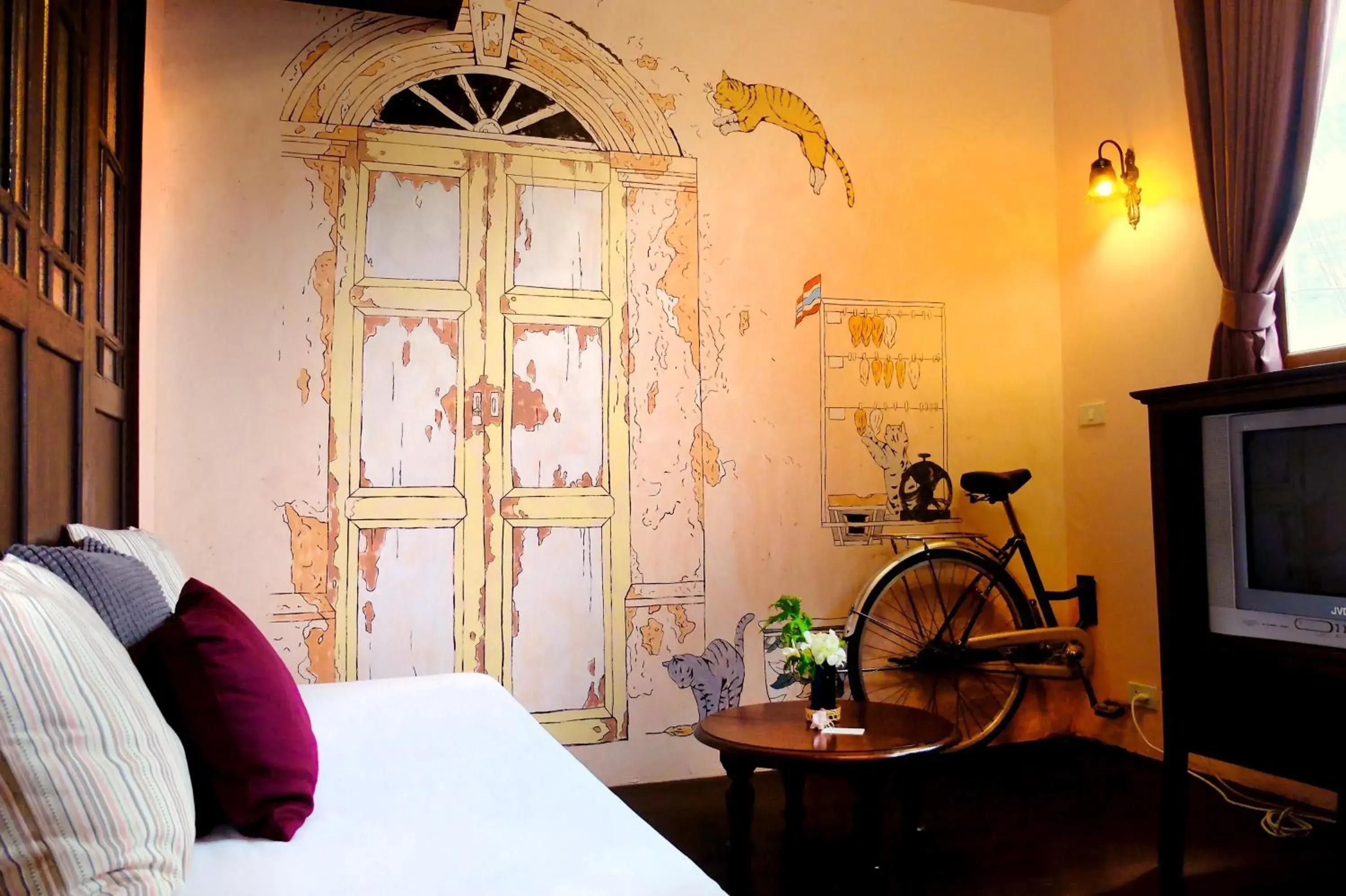 Living room, Bed in Old Capital Bike Inn - SHA Certified Living room, Bed in Old Capital Bike Inn - SHA Certified