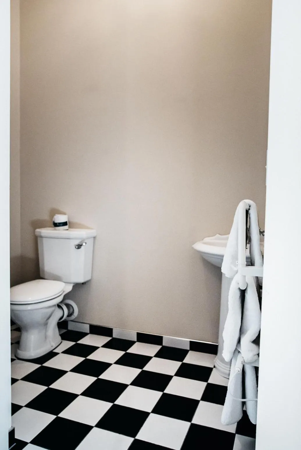 Toilet in The Grange B&B