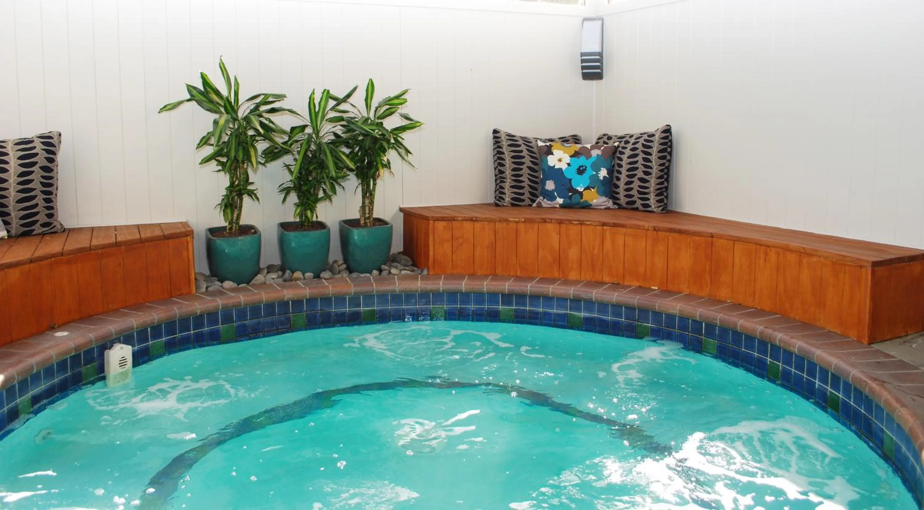 Hot Tub in Bethlehem Motor Inn and Conference Centre