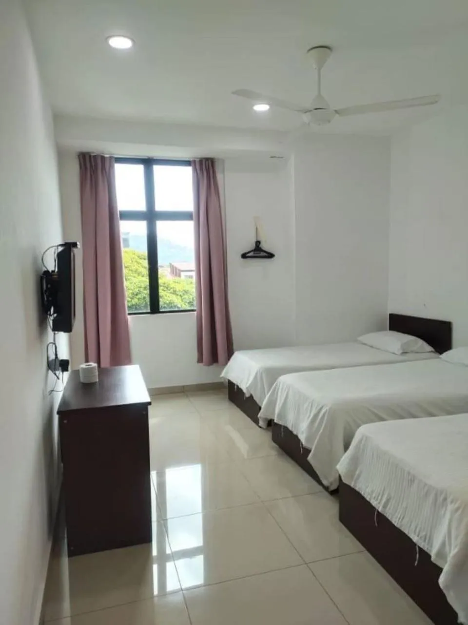 Bedroom, Bed in S&P Hotel