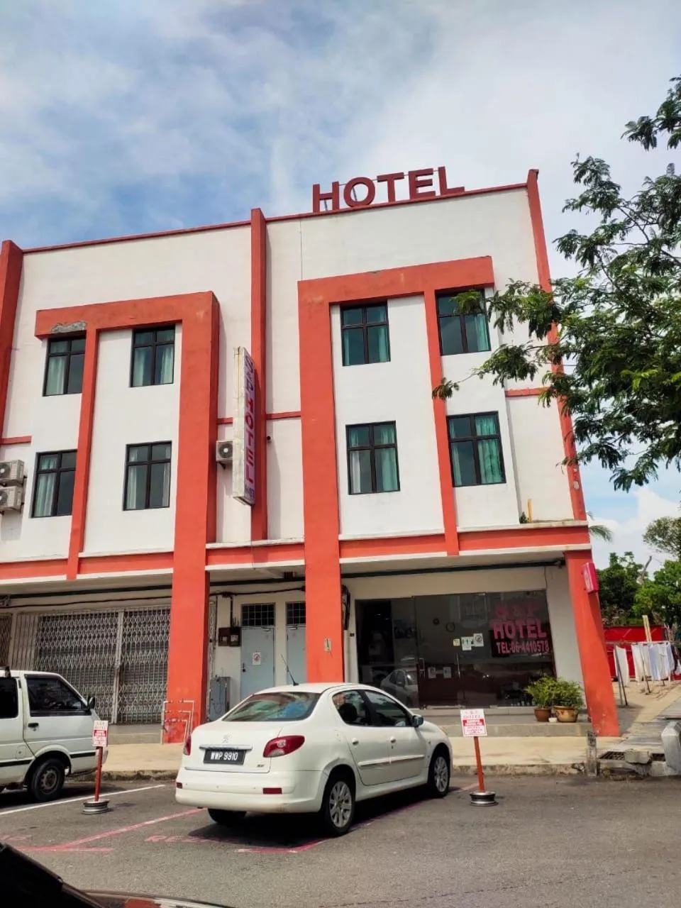 Property building in S&P Hotel