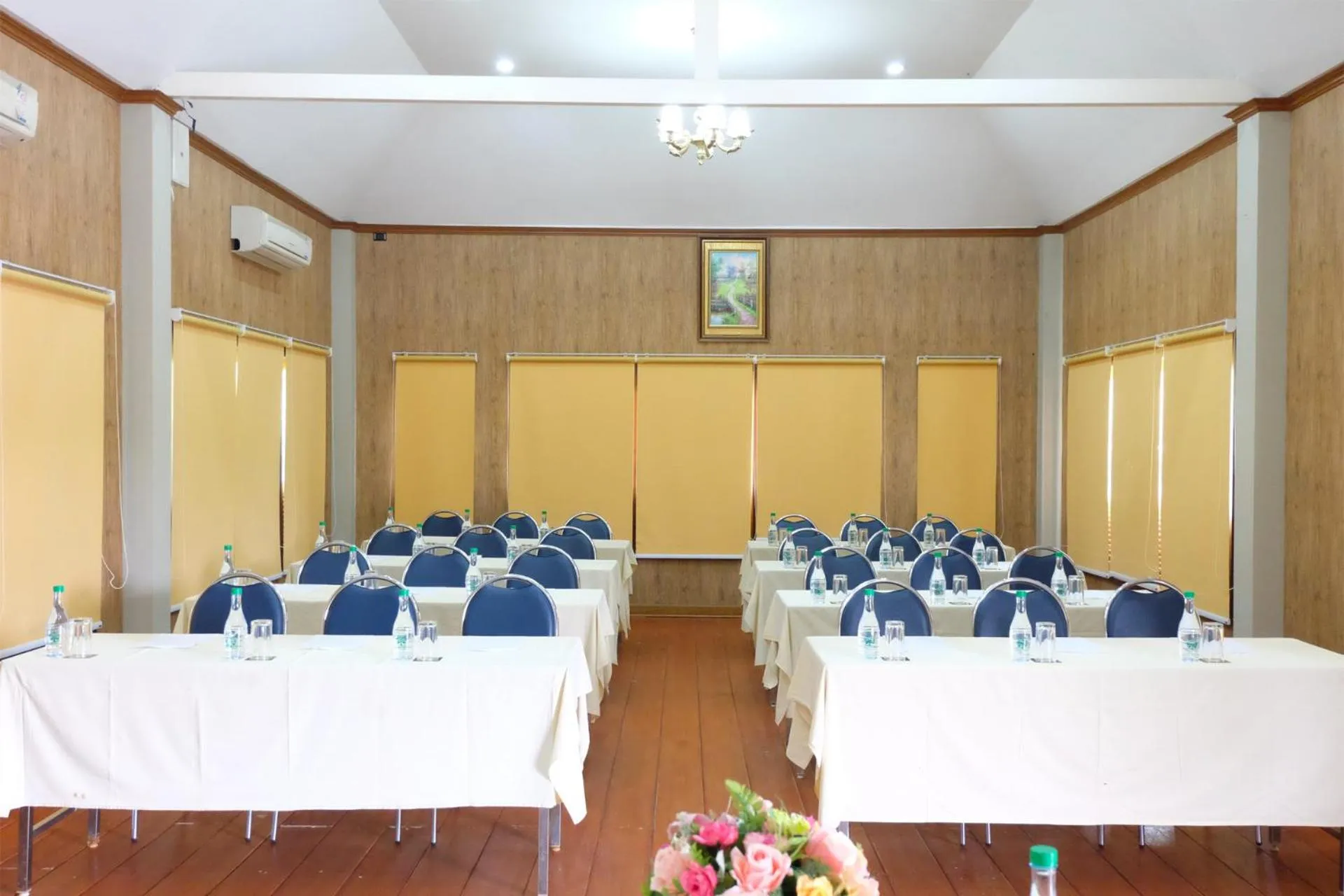 Meeting/conference room in Akantuka Homestay