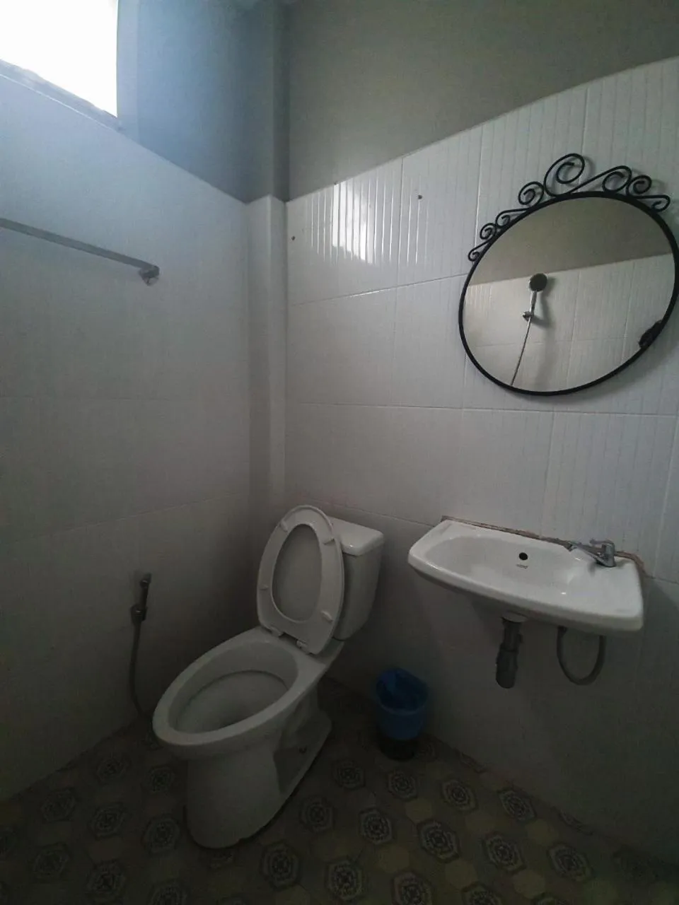 Bathroom in Akantuka Homestay
