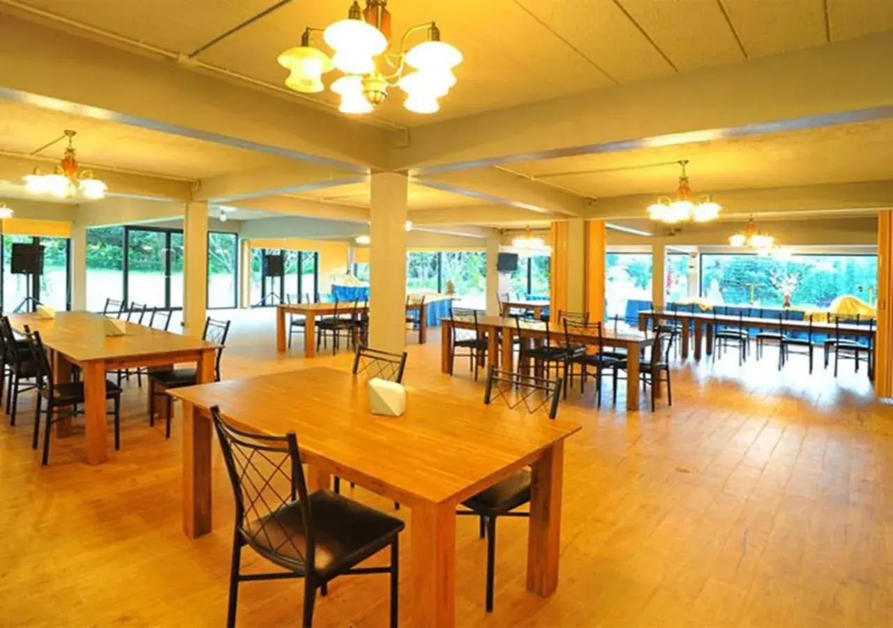 Restaurant/places to eat in Akantuka Homestay Restaurant/places to eat in Akantuka Homestay