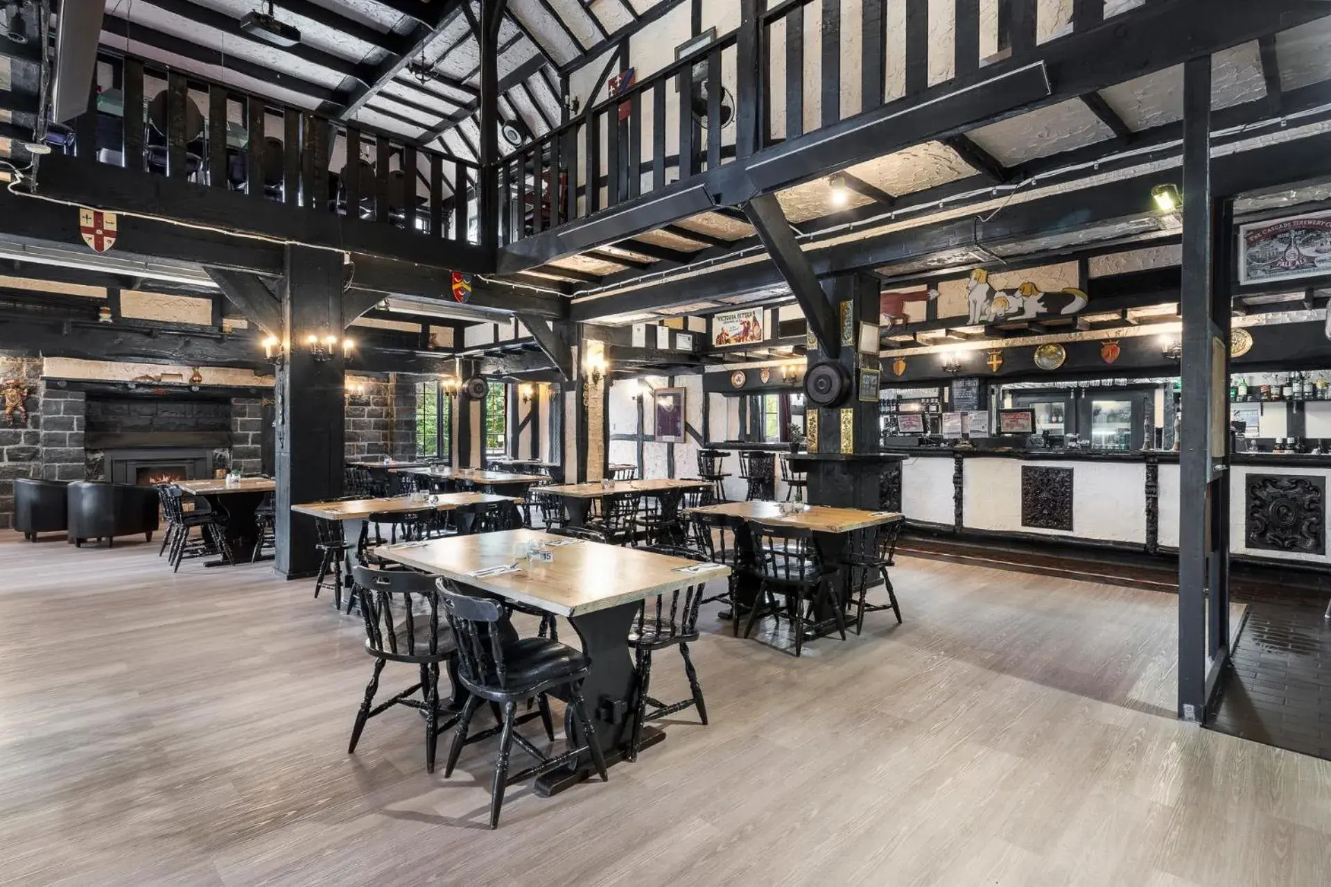 Restaurant/places to eat in The Fox and Hounds Historic Hotel Restaurant/places to eat in The Fox and Hounds Historic Hotel