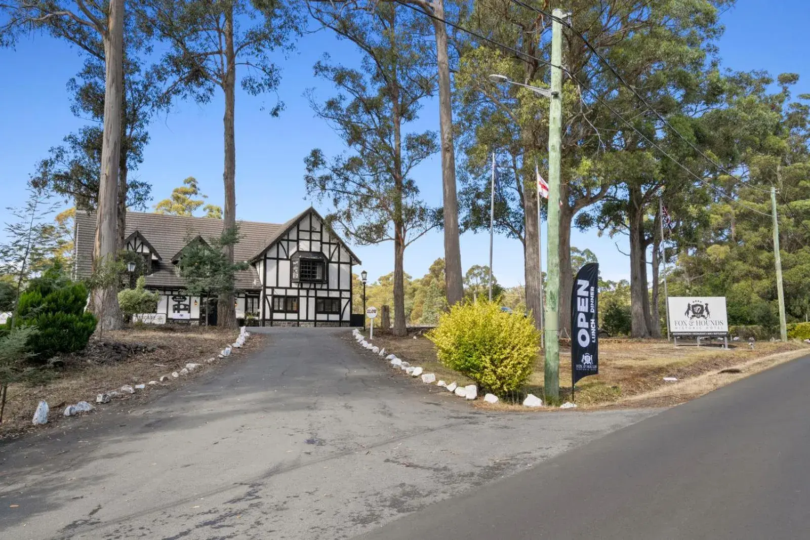Property building in The Fox and Hounds Historic Hotel Property building in The Fox and Hounds Historic Hotel