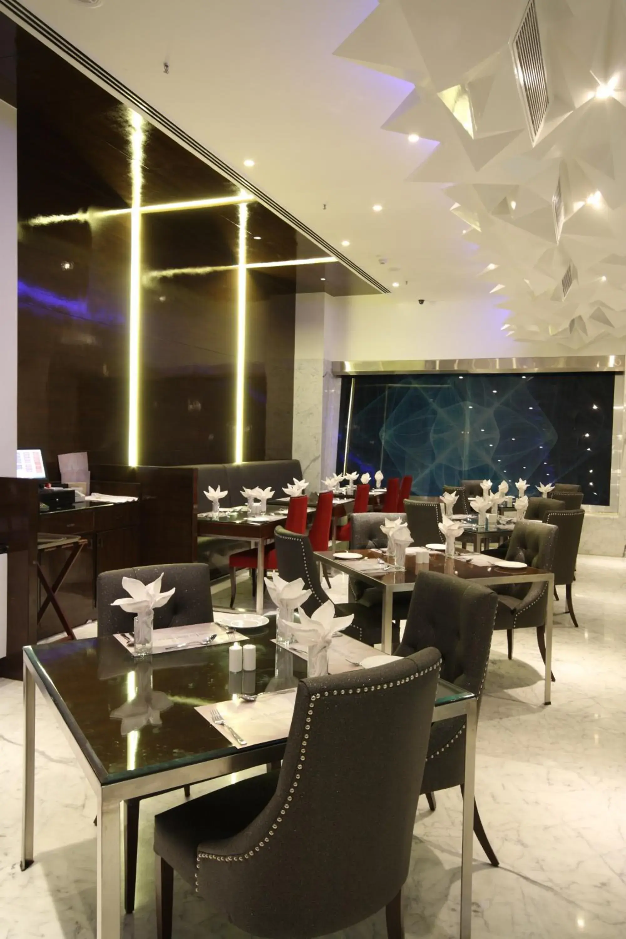 Restaurant/places to eat in The Elanza Hotel, Bangalore Restaurant/places to eat in The Elanza Hotel, Bangalore