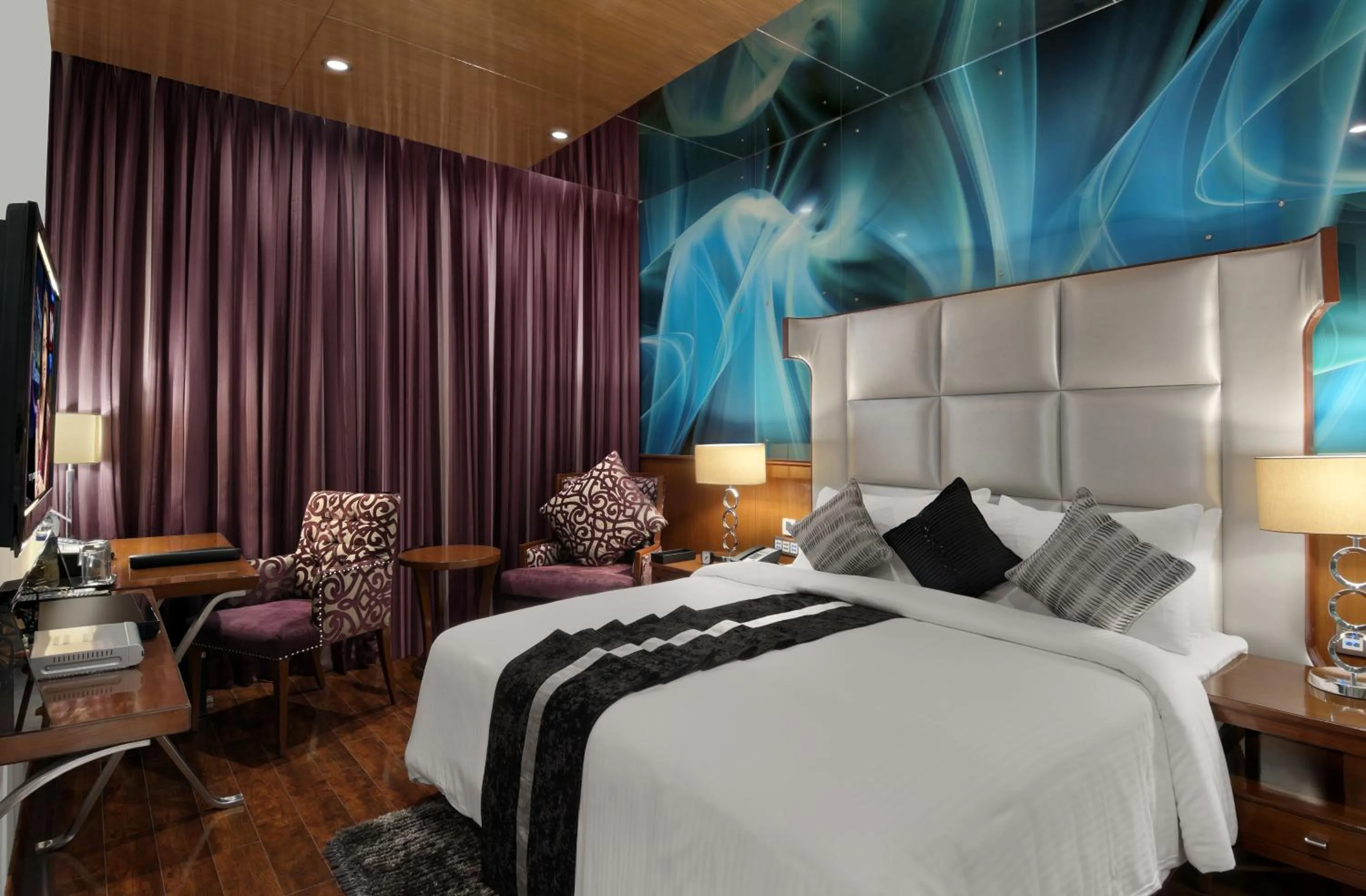 Photo of the whole room, Bed in The Elanza Hotel, Bangalore