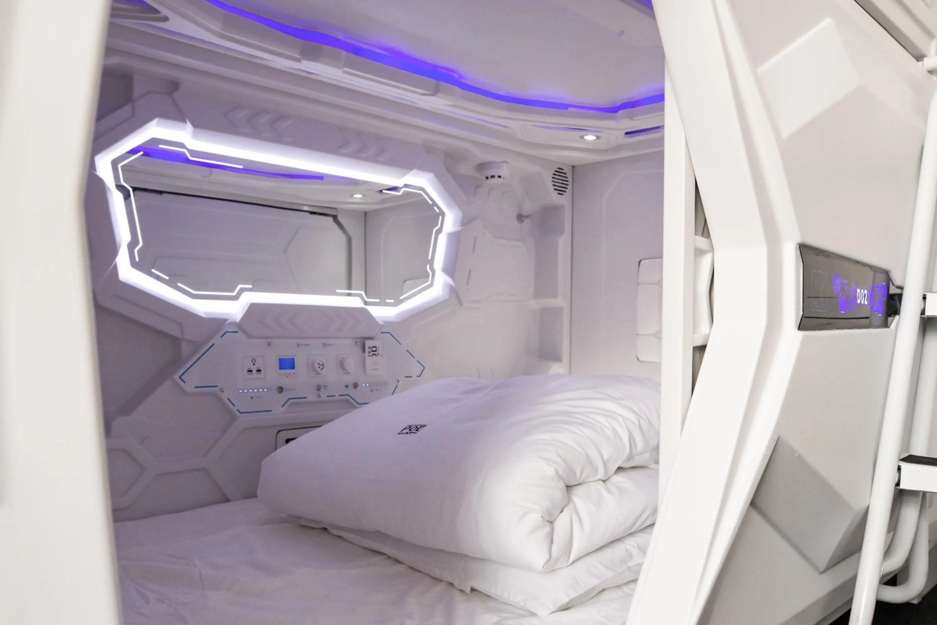 Bed in Pod Inn