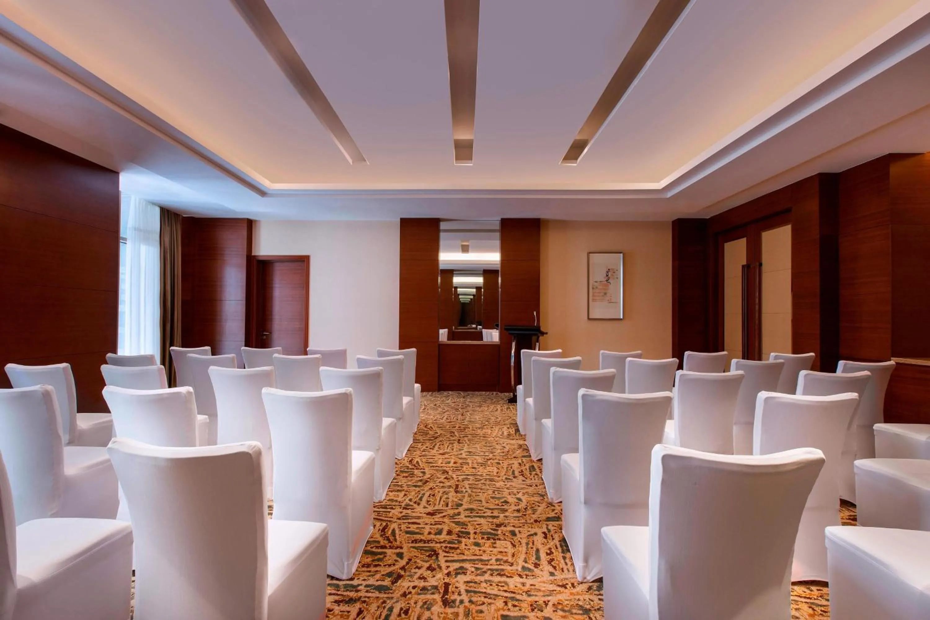 Meeting/conference room in Four Points by Sheraton Suzhou