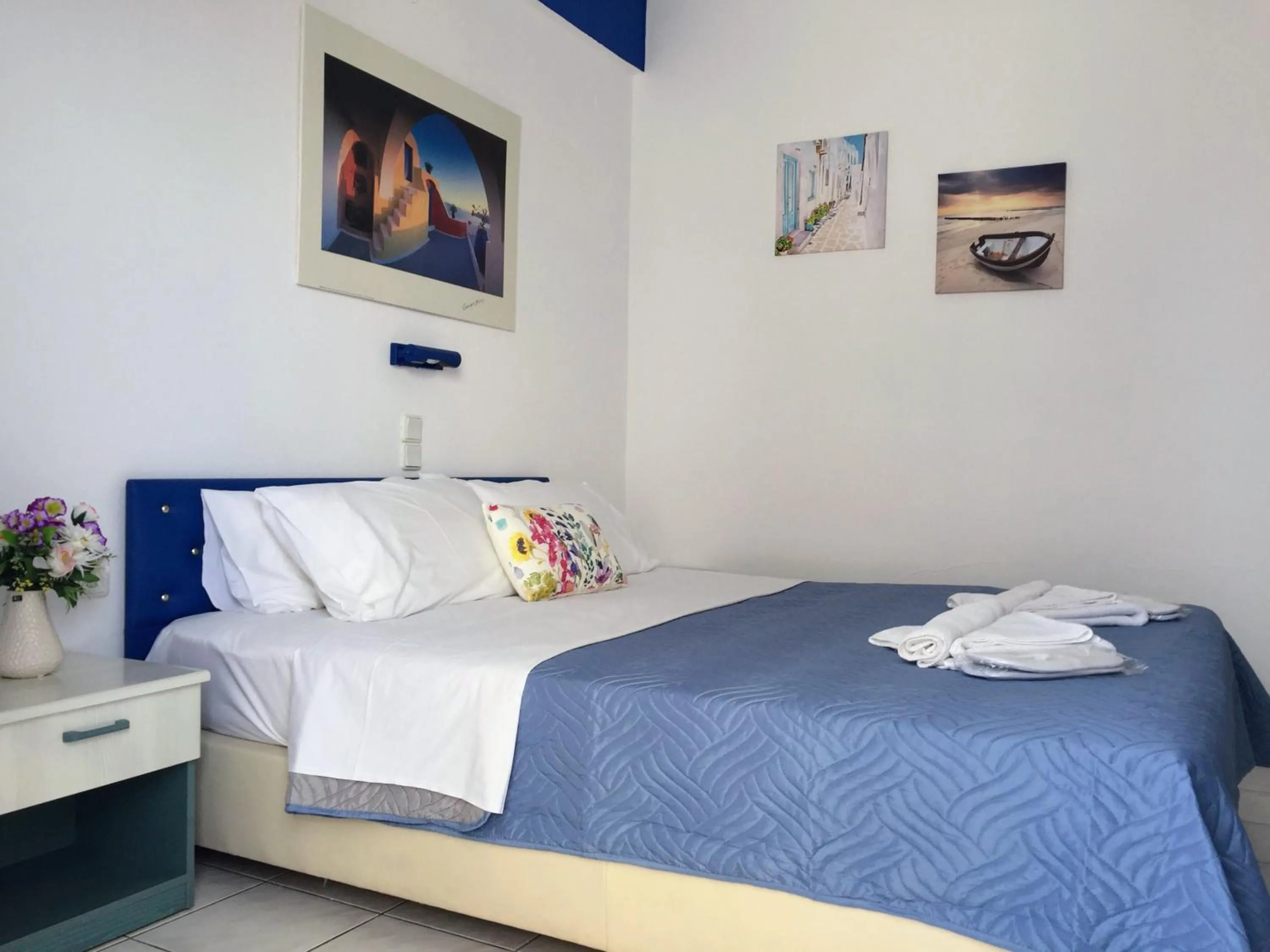 Bed in Psaras Apartments