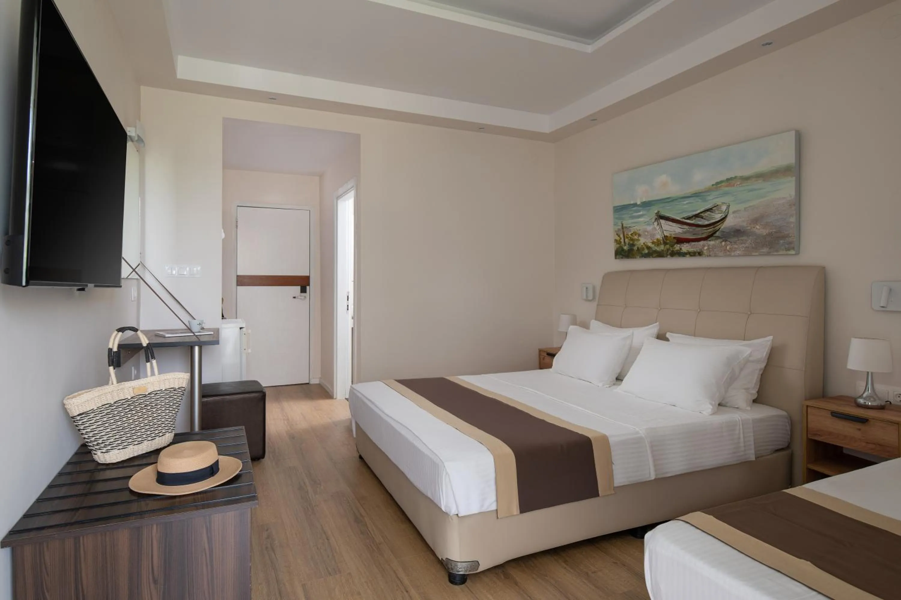 Bedroom, Bed in Hotel Rema