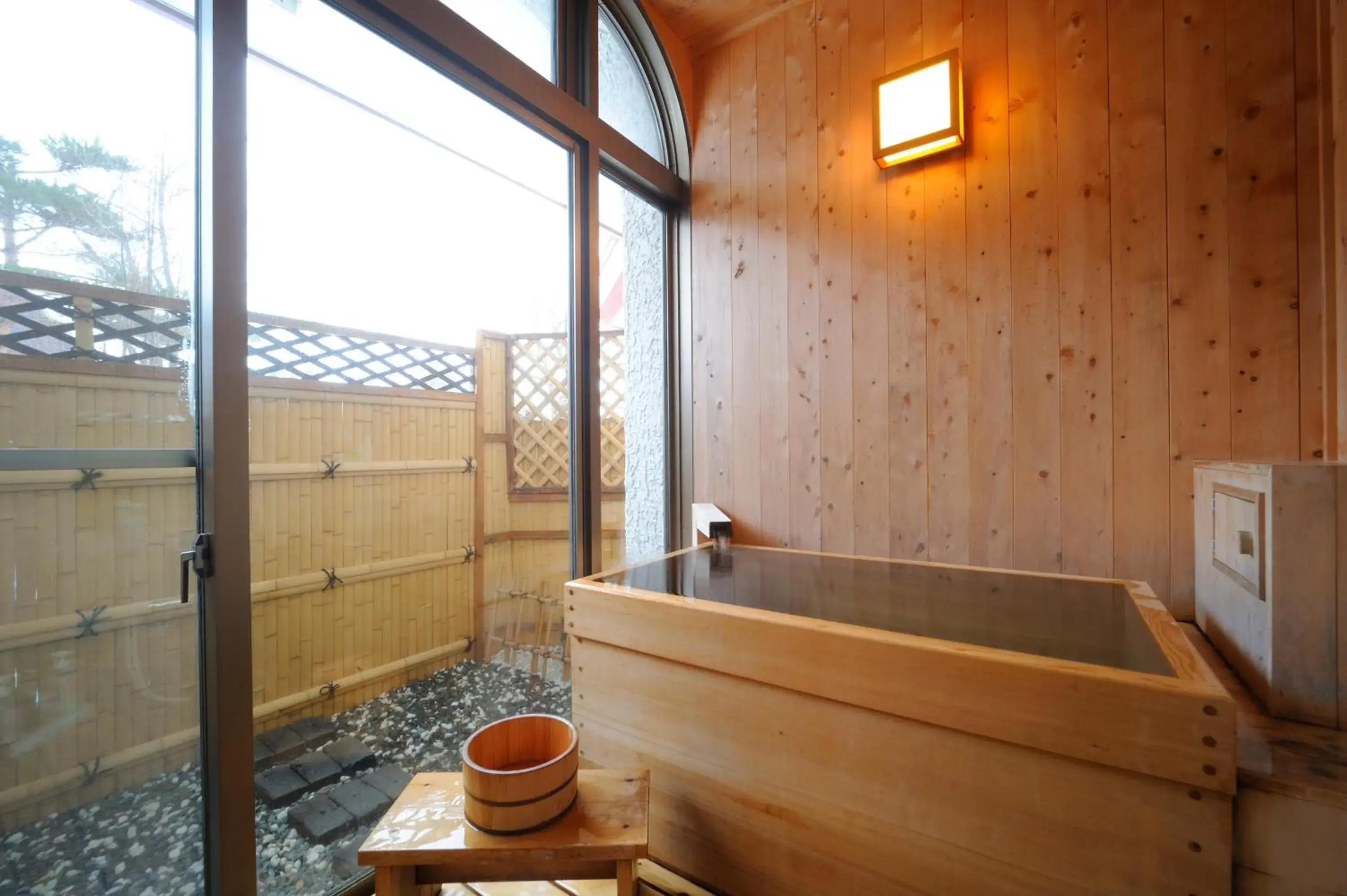 Twin Room with Tatami Area with Bathroom - Smoking in Hachimantai Heights Twin Room with Tatami Area with Bathroom - Smoking in Hachimantai Heights