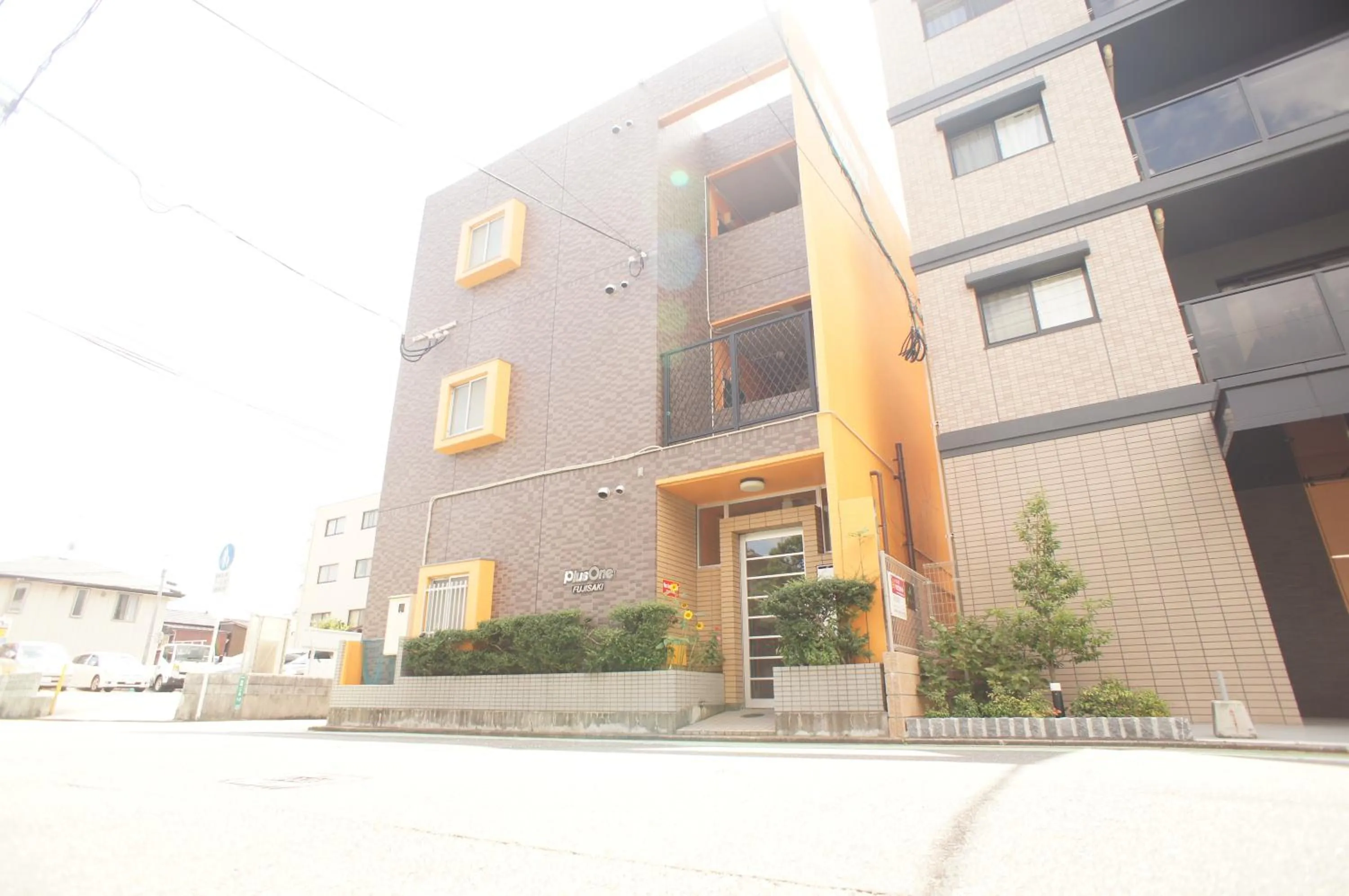 Facade/entrance in Plusonefujisaki