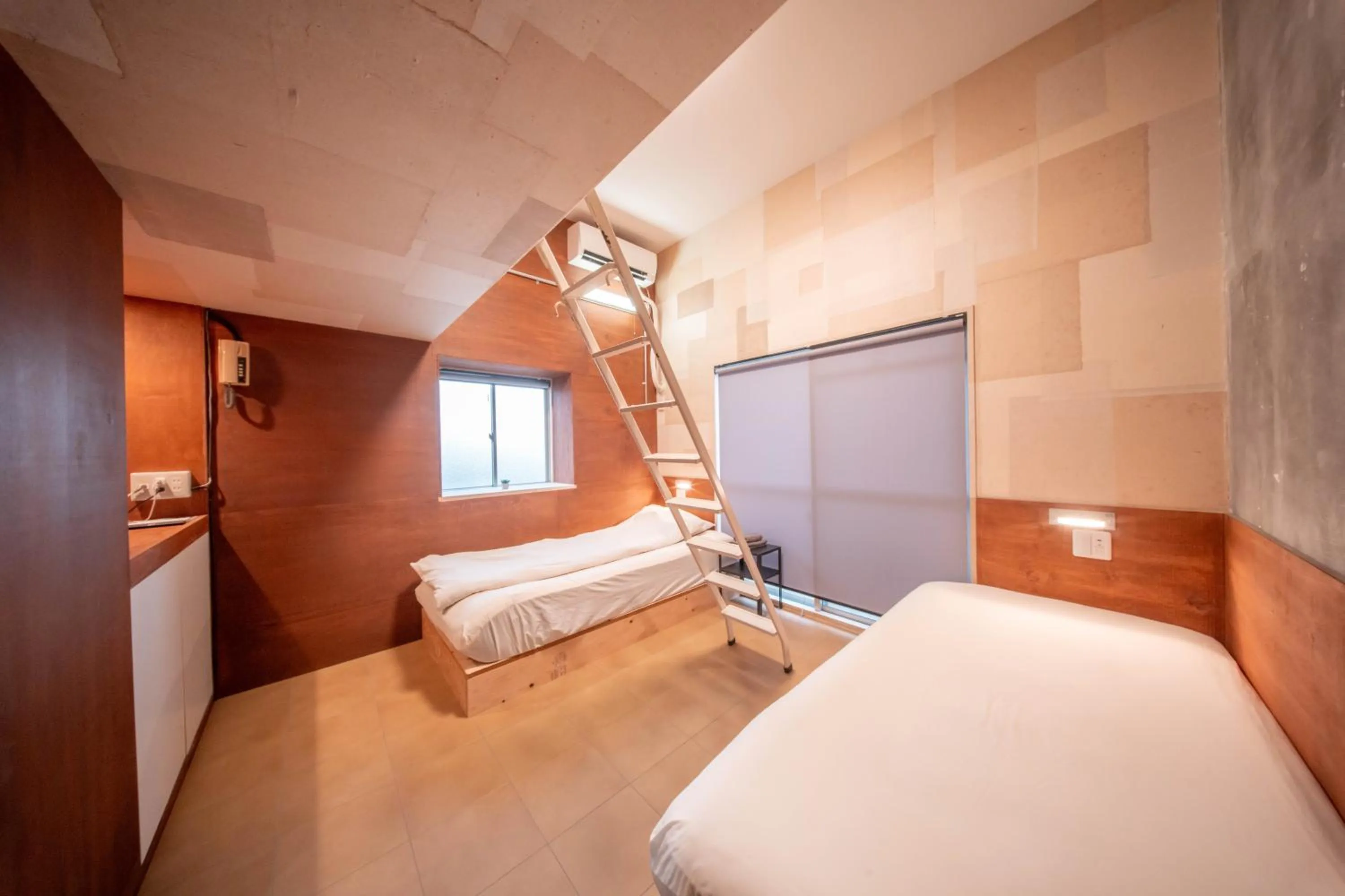 Bed in Plusone Fujisaki