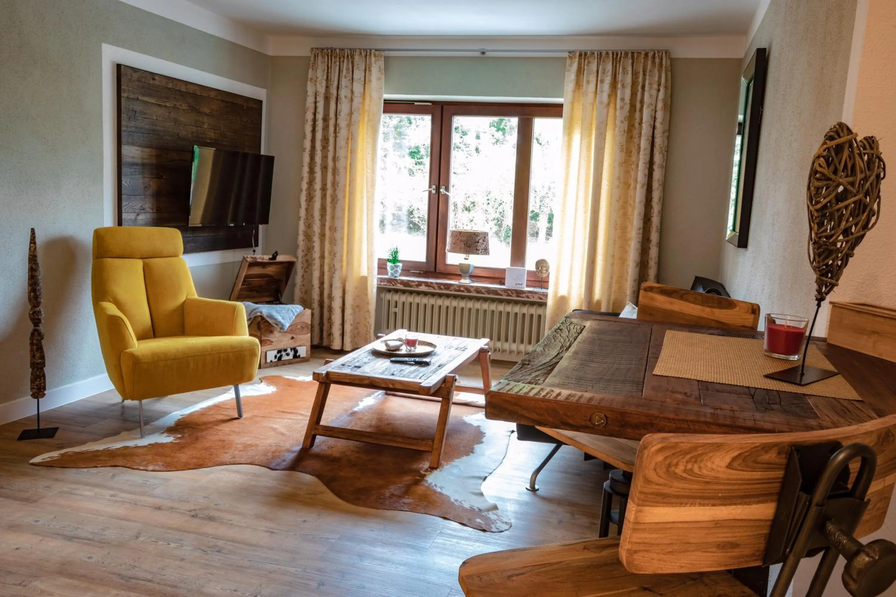 Photo of the whole room in Hofgut Held