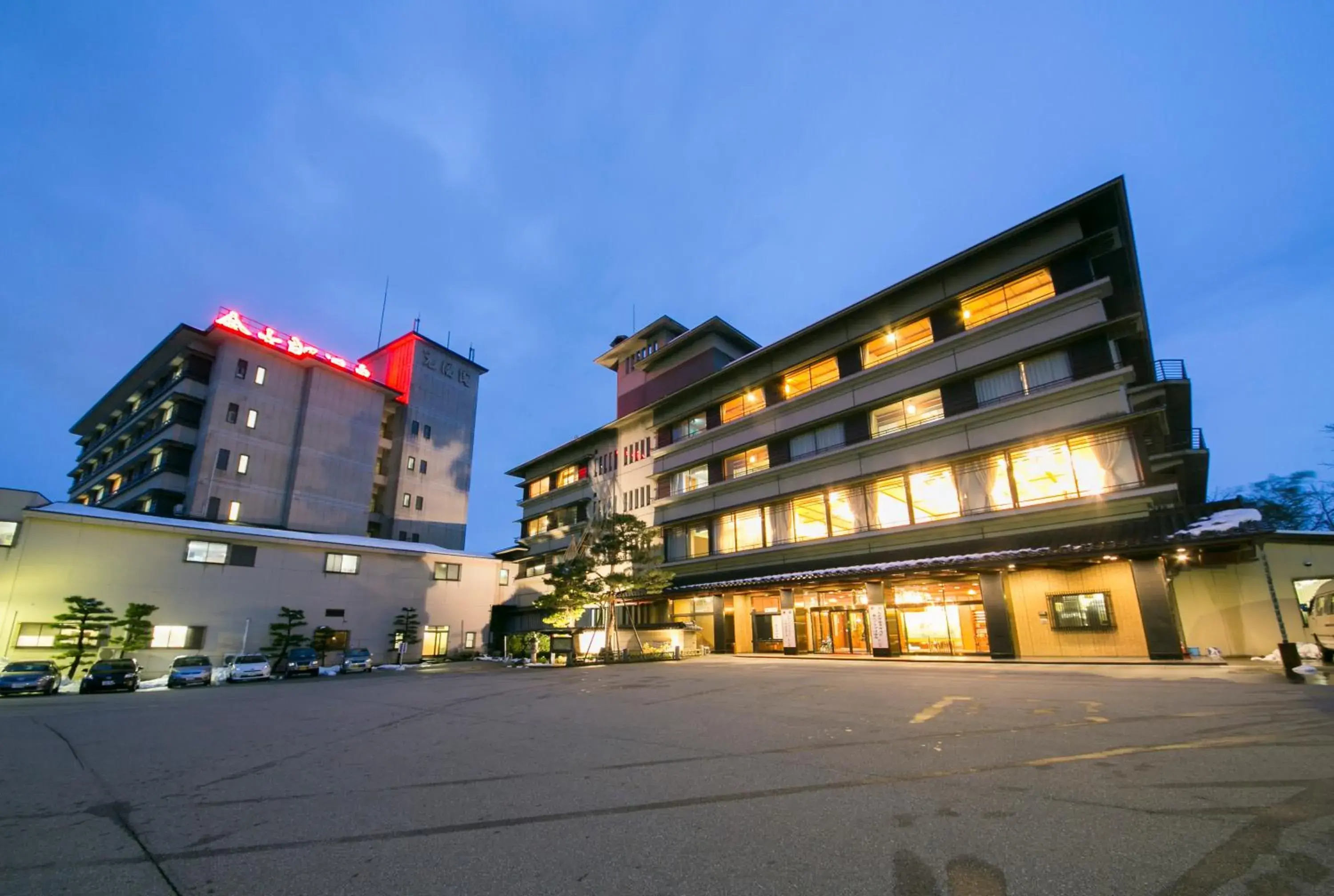 Property building in Kintarou Onsen Hotel Property building in Kintarou Onsen Hotel
