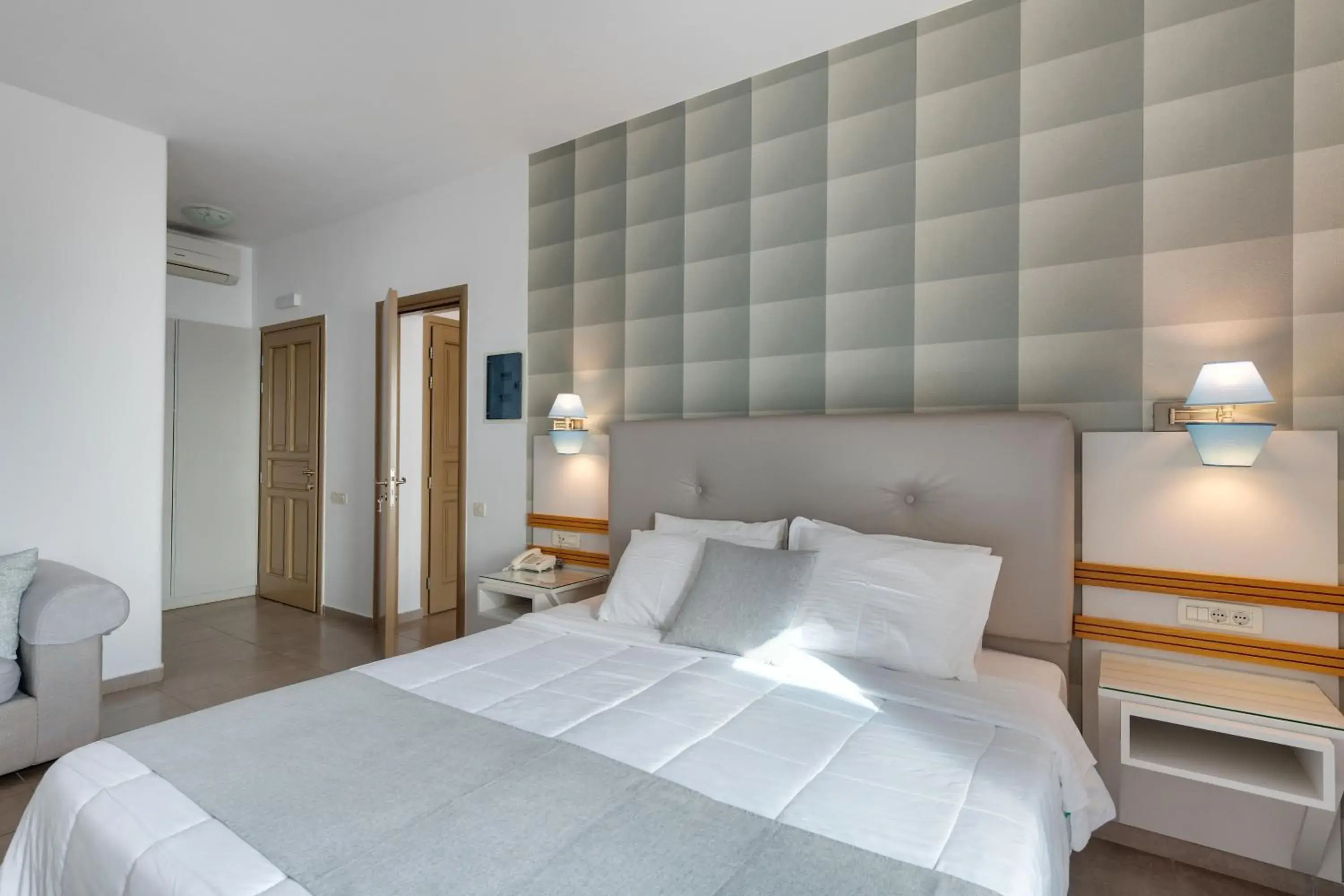 Bed in Lithos by Spyros & Flora Bed in Lithos by Spyros & Flora