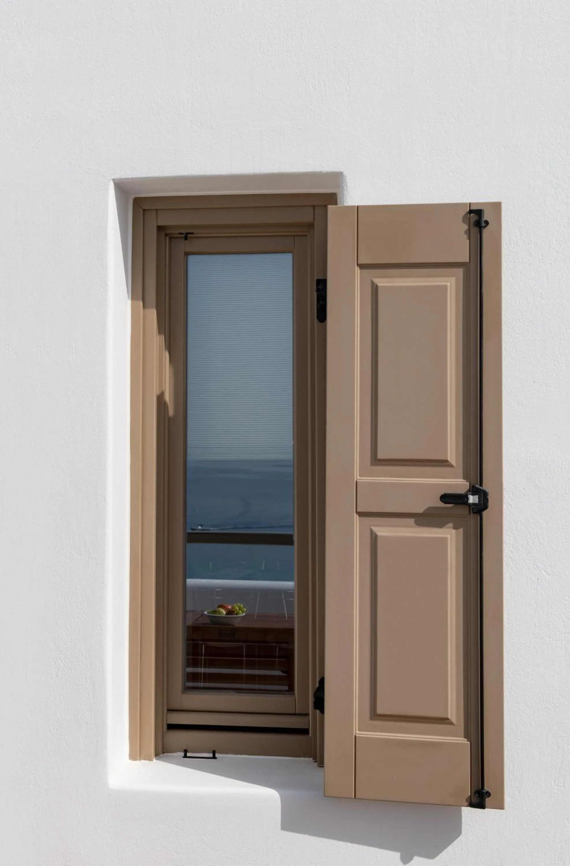 Property building in Lithos by Spyros & Flora