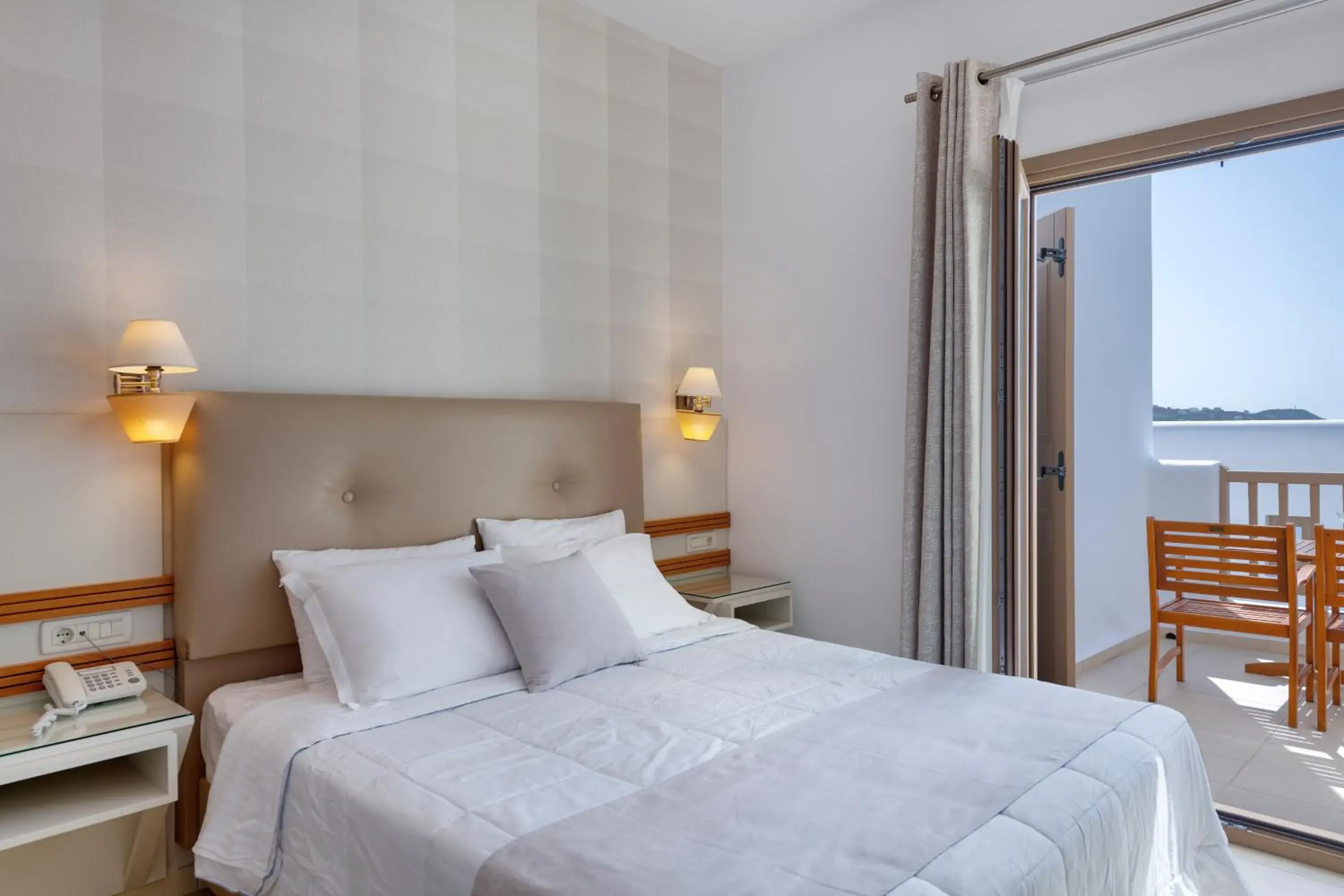 Bed in Lithos by Spyros & Flora Bed in Lithos by Spyros & Flora