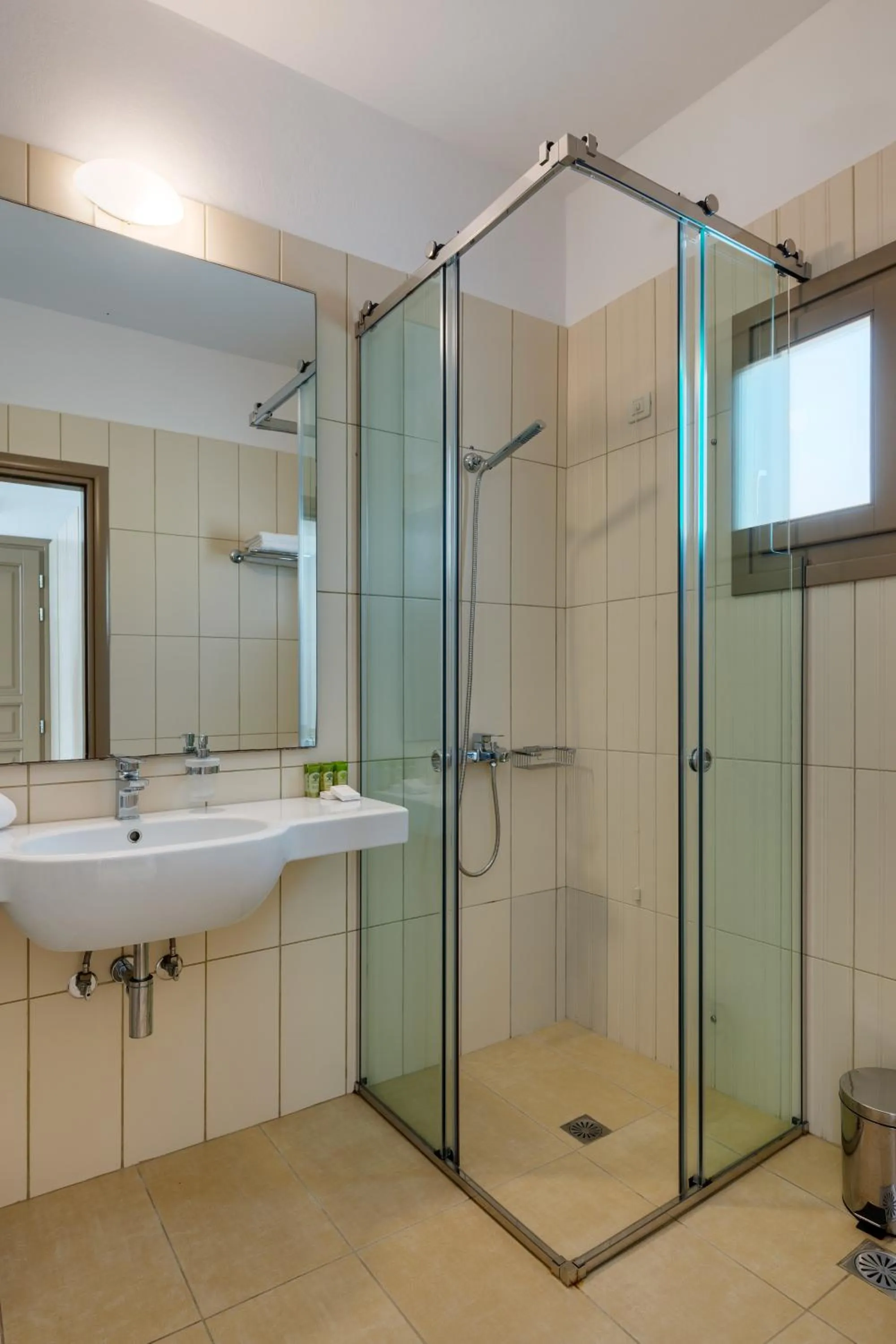 Shower in Lithos by Spyros & Flora