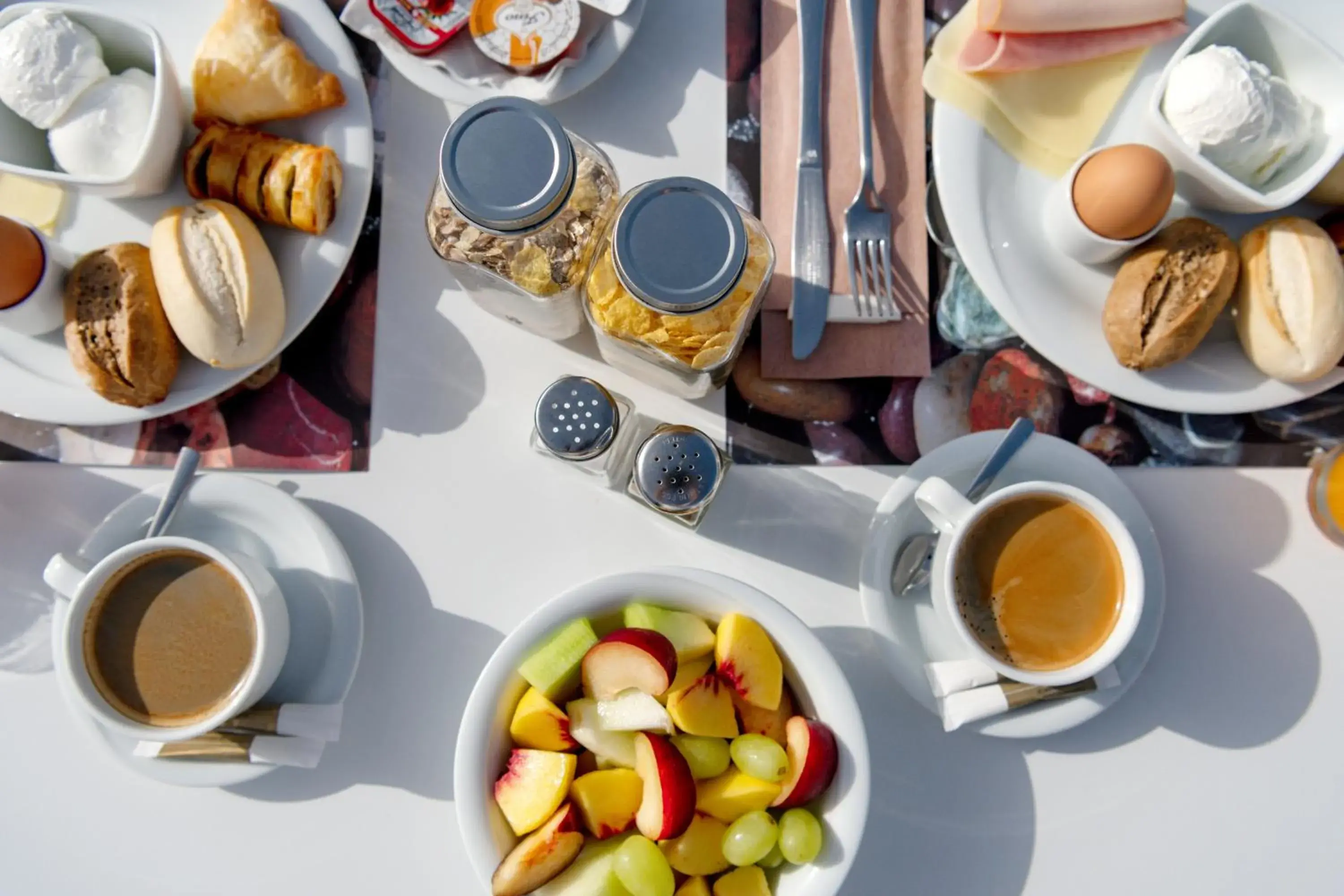 Food and drinks in Lithos by Spyros & Flora Food and drinks in Lithos by Spyros & Flora