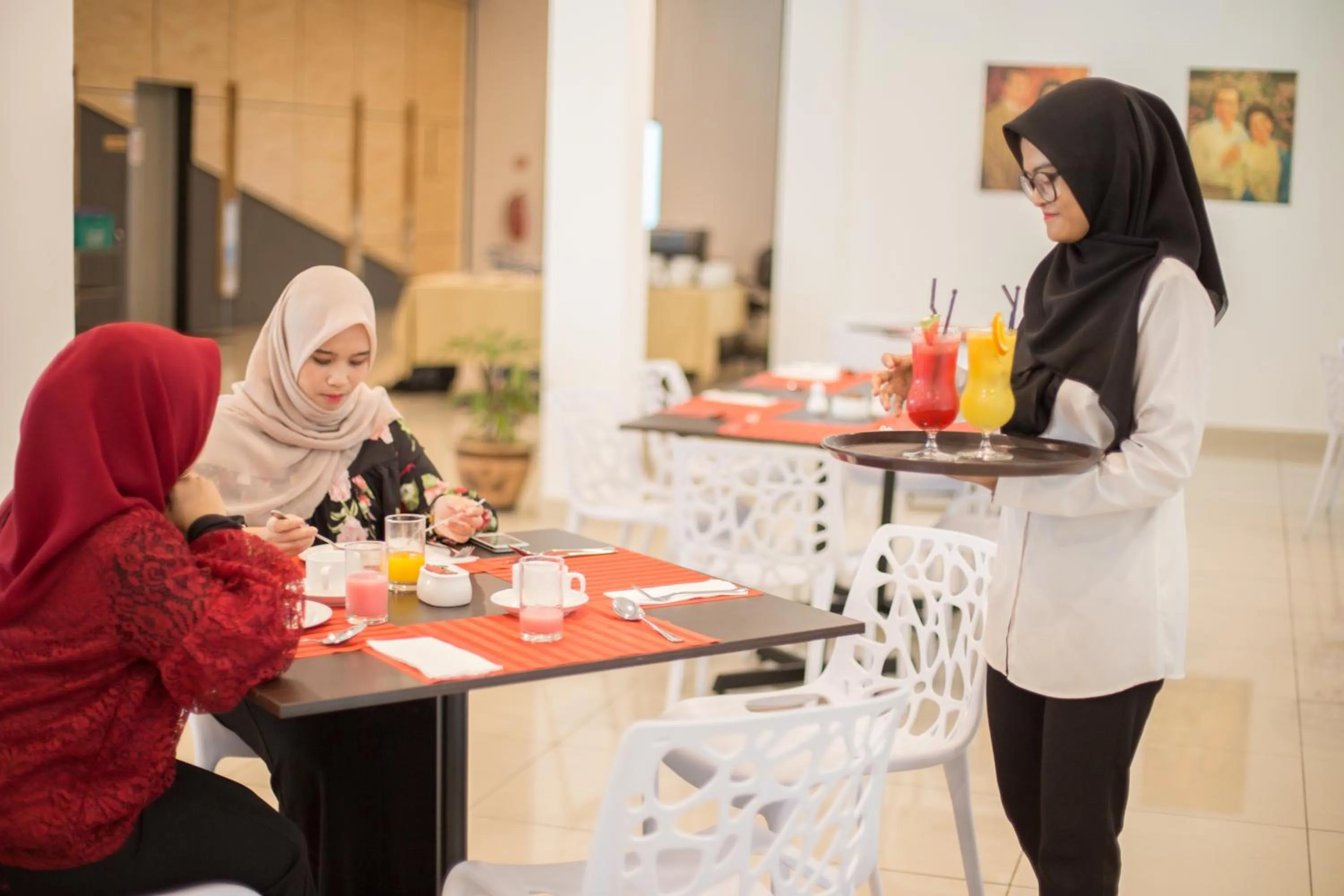 Breakfast in Hotel Adya Express Chenang