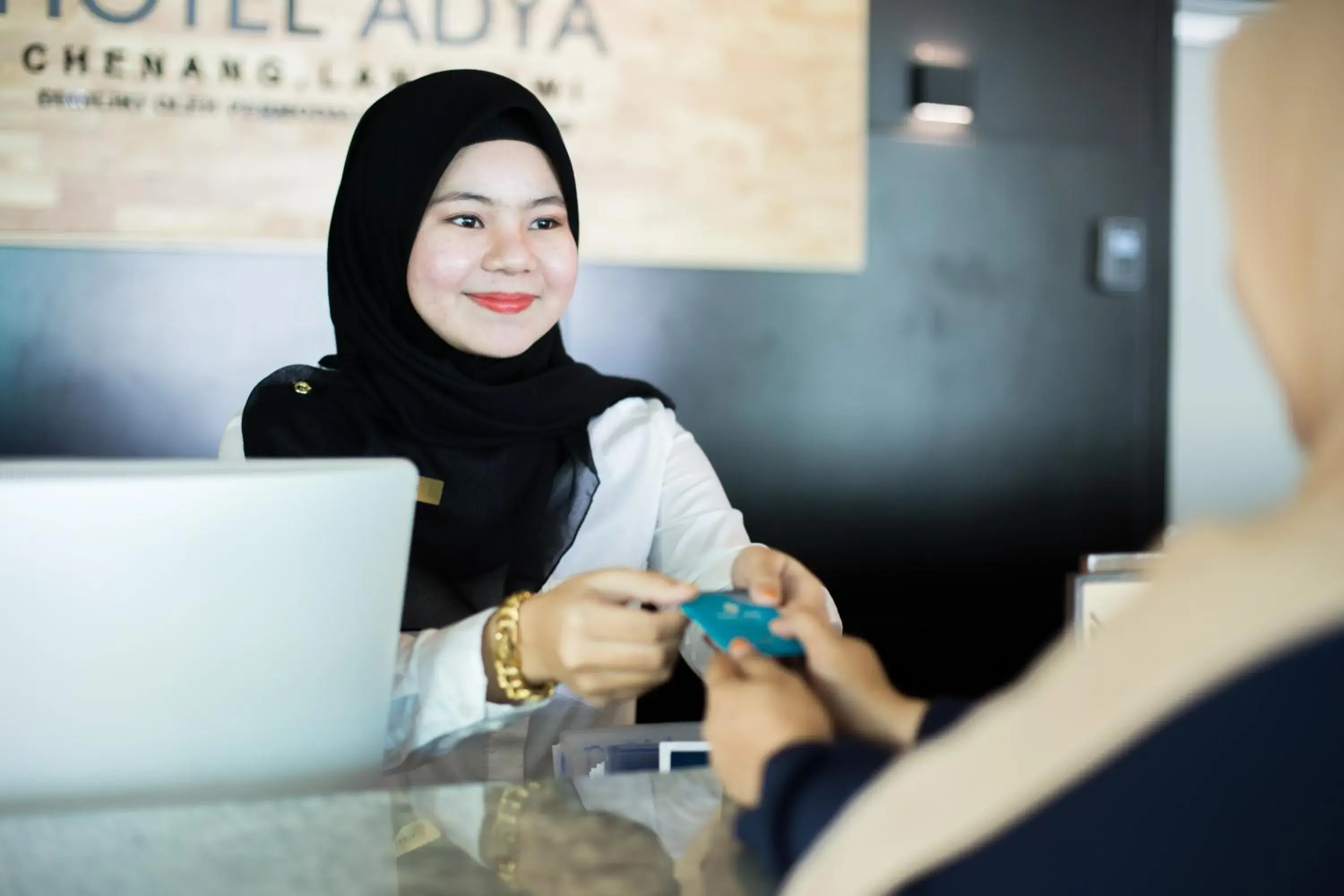 Property building in Hotel Adya Express Chenang Property building in Hotel Adya Express Chenang