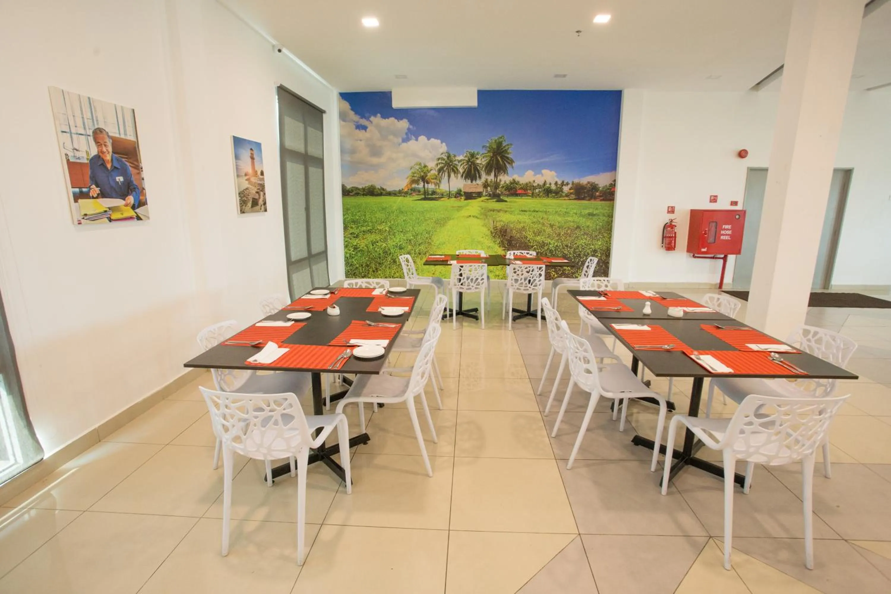 Breakfast in Hotel Adya Express Chenang