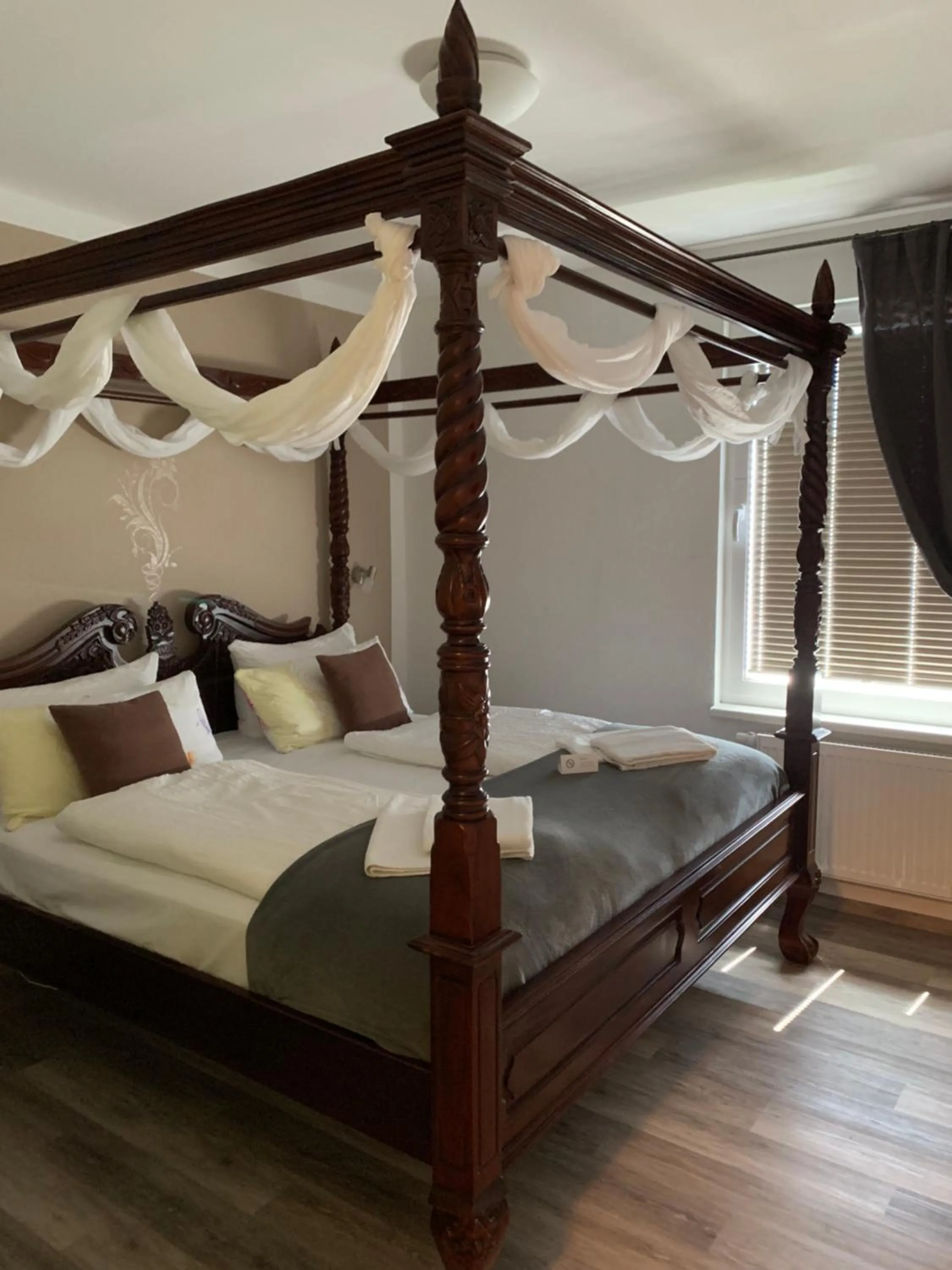 Bed in Hotel Bannewitz B&B