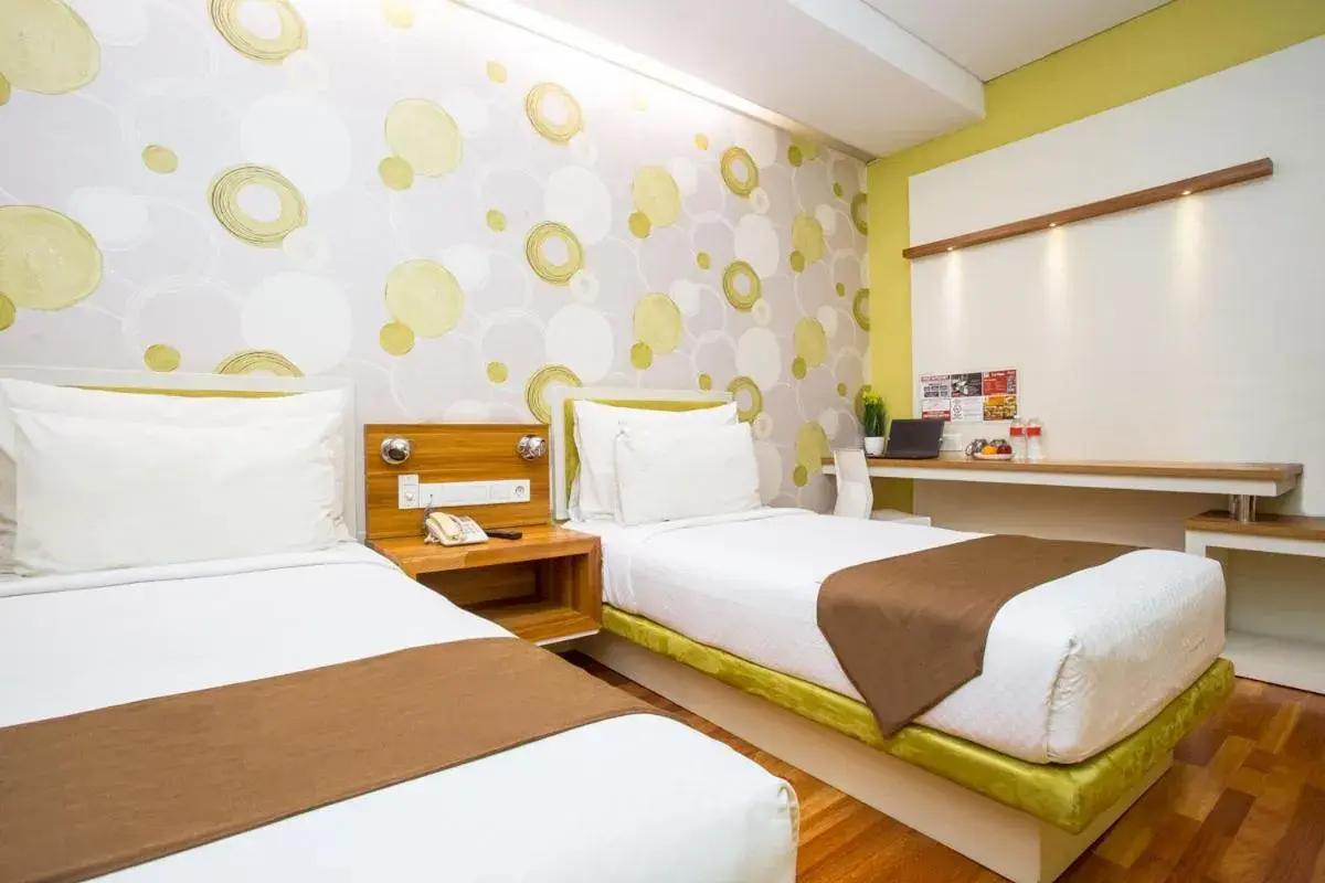 Life Hotel Sudirman Surabaya Life Hotel Sudirman Surabaya