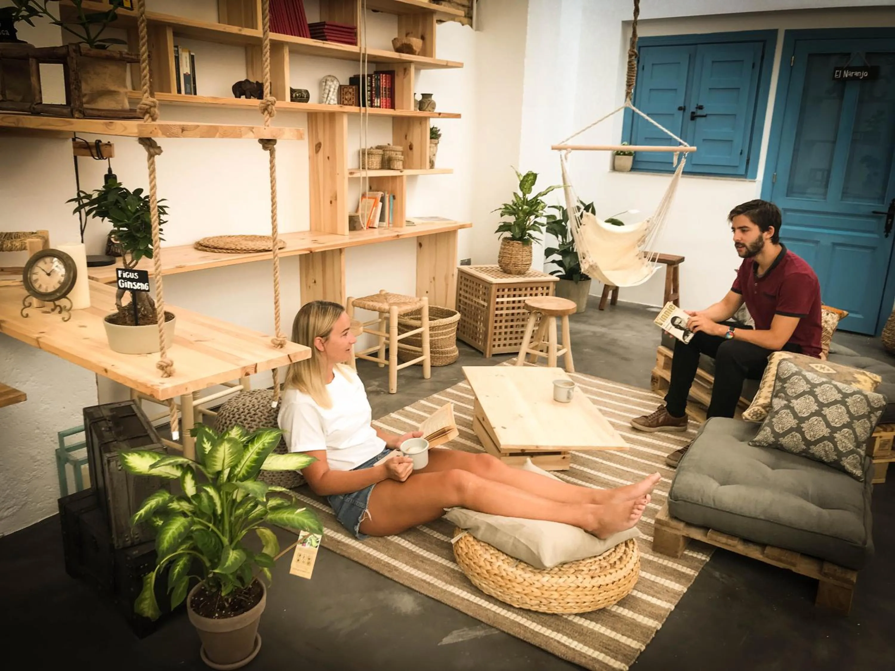 Library in Cantagua Hostel