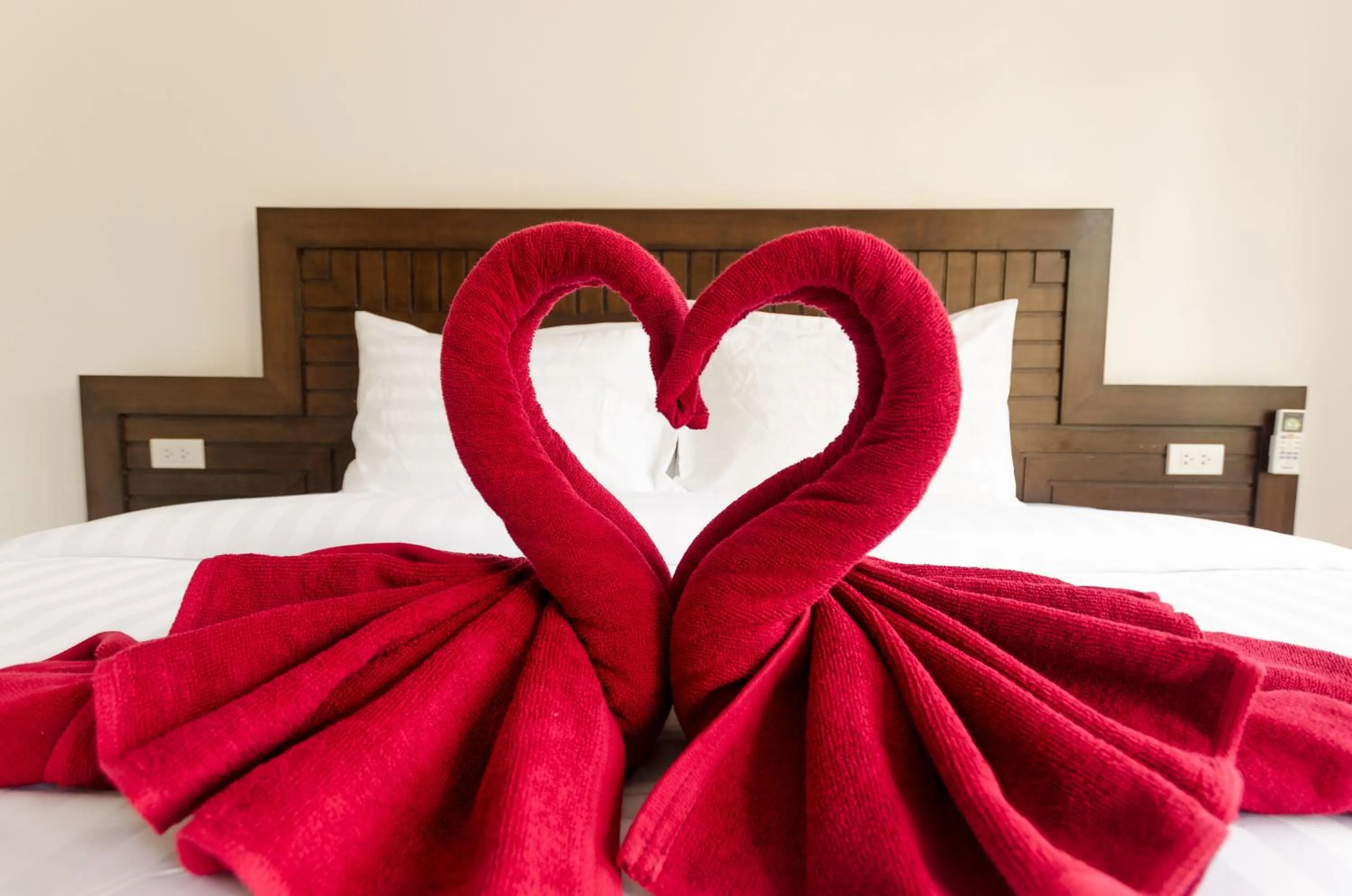 Bed in Sleep In Lanta Resort