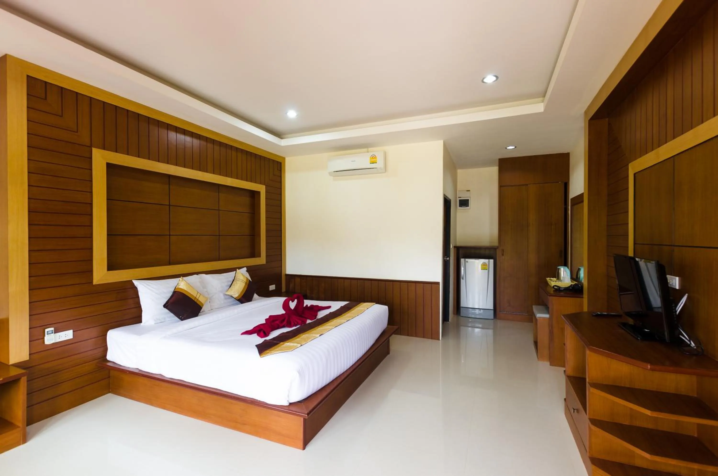 Bed in Sleep In Lanta Resort