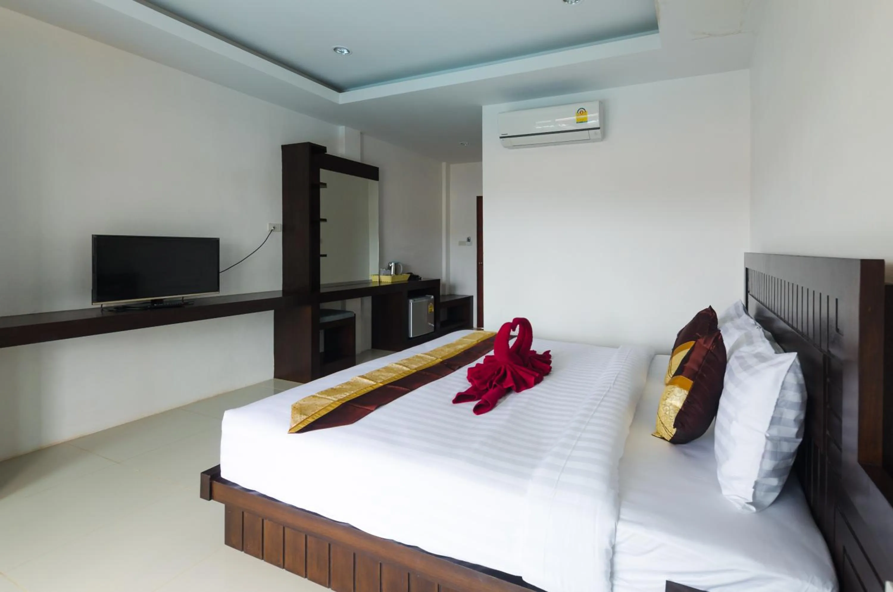 Bed in Sleep In Lanta Resort