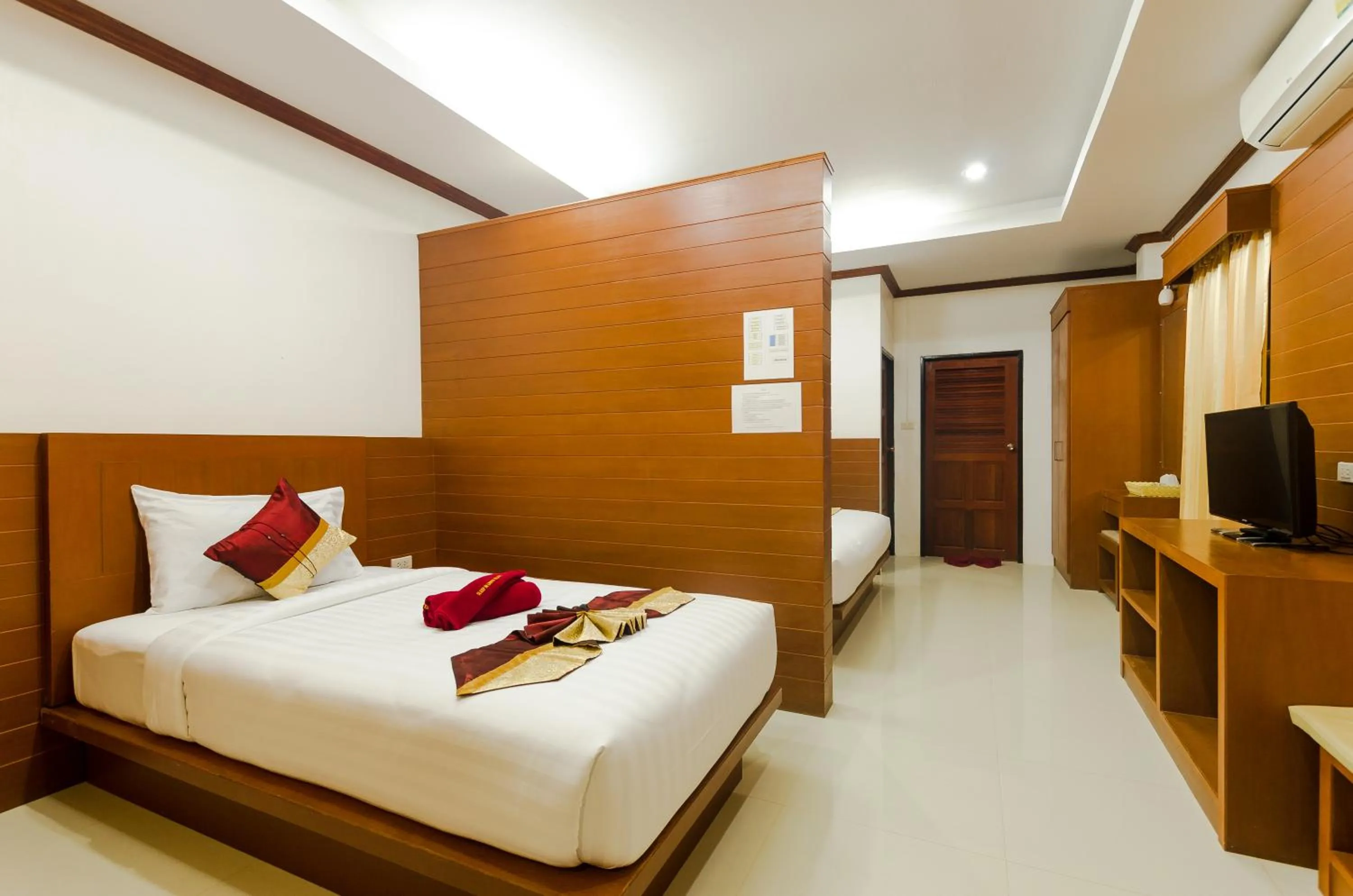 Bed in Sleep In Lanta Resort