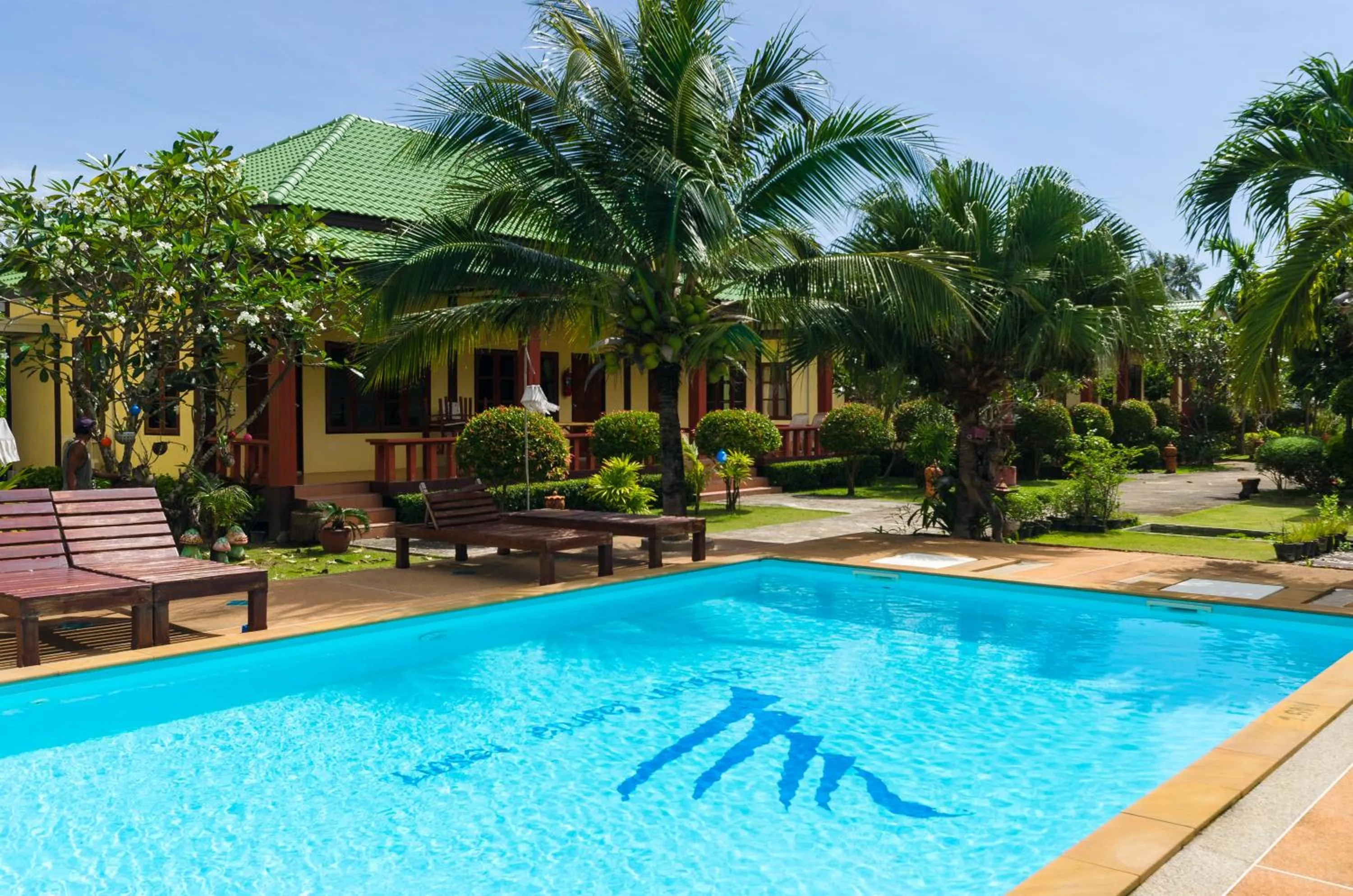 Sleep In Lanta Resort