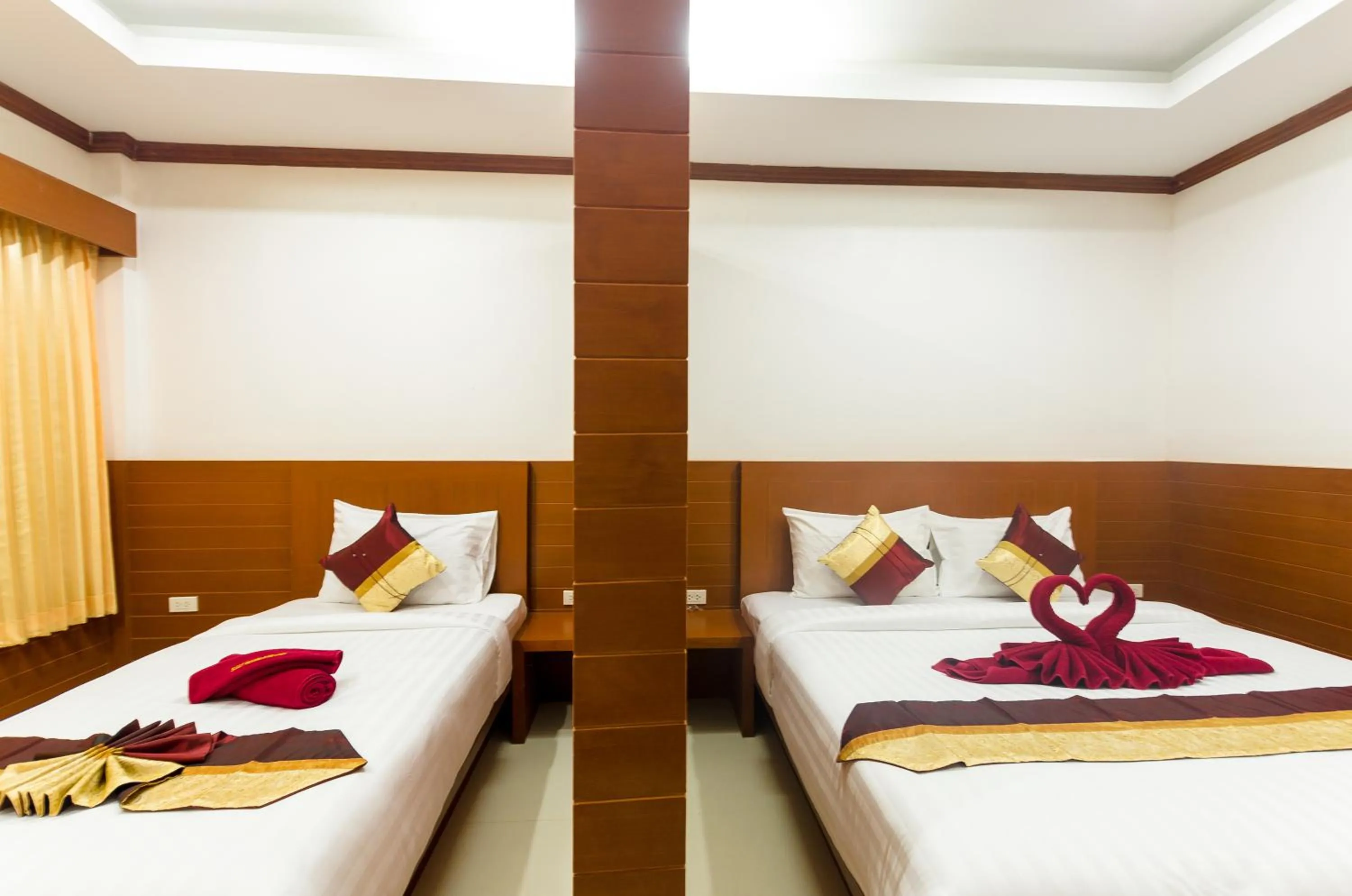Bed in Sleep In Lanta Resort