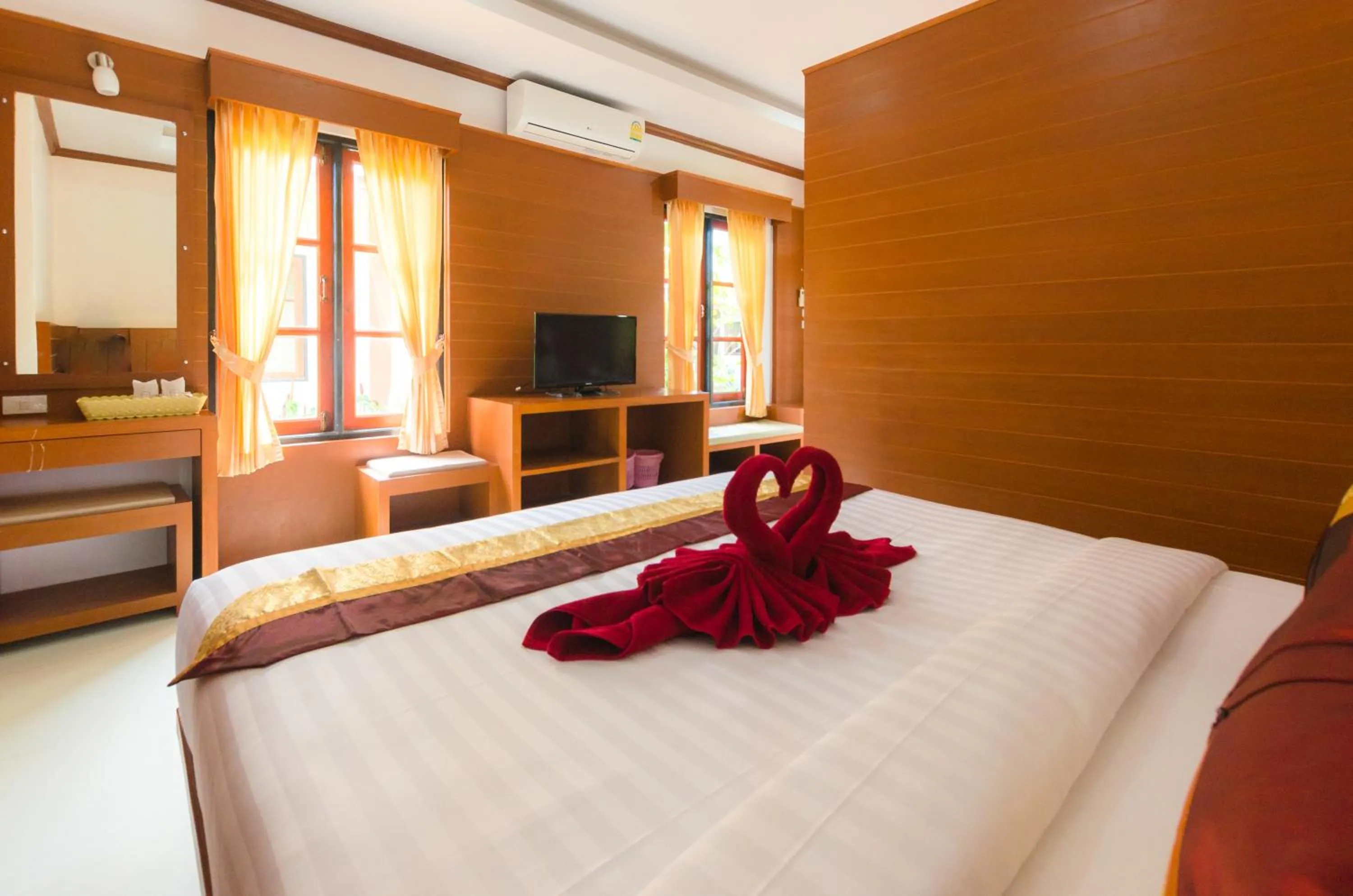 Bed in Sleep In Lanta Resort