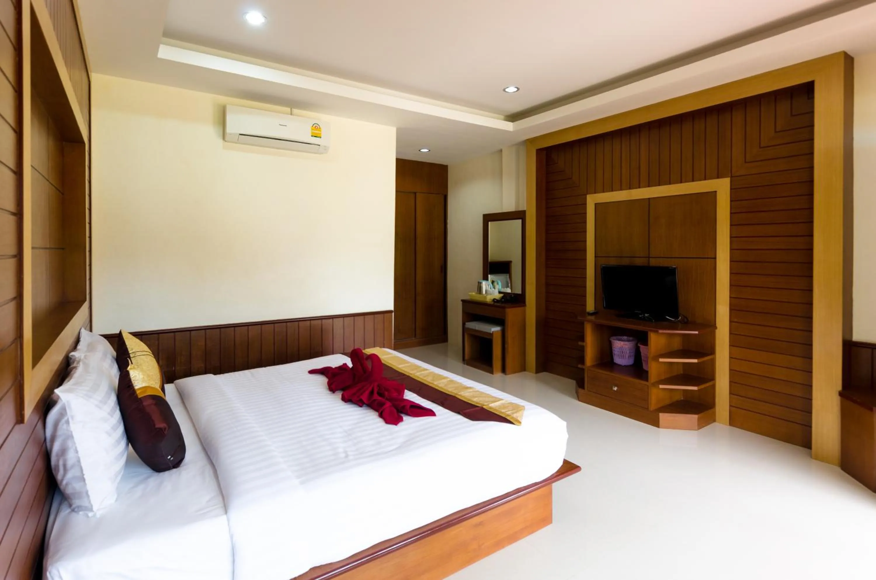 Bed in Sleep In Lanta Resort