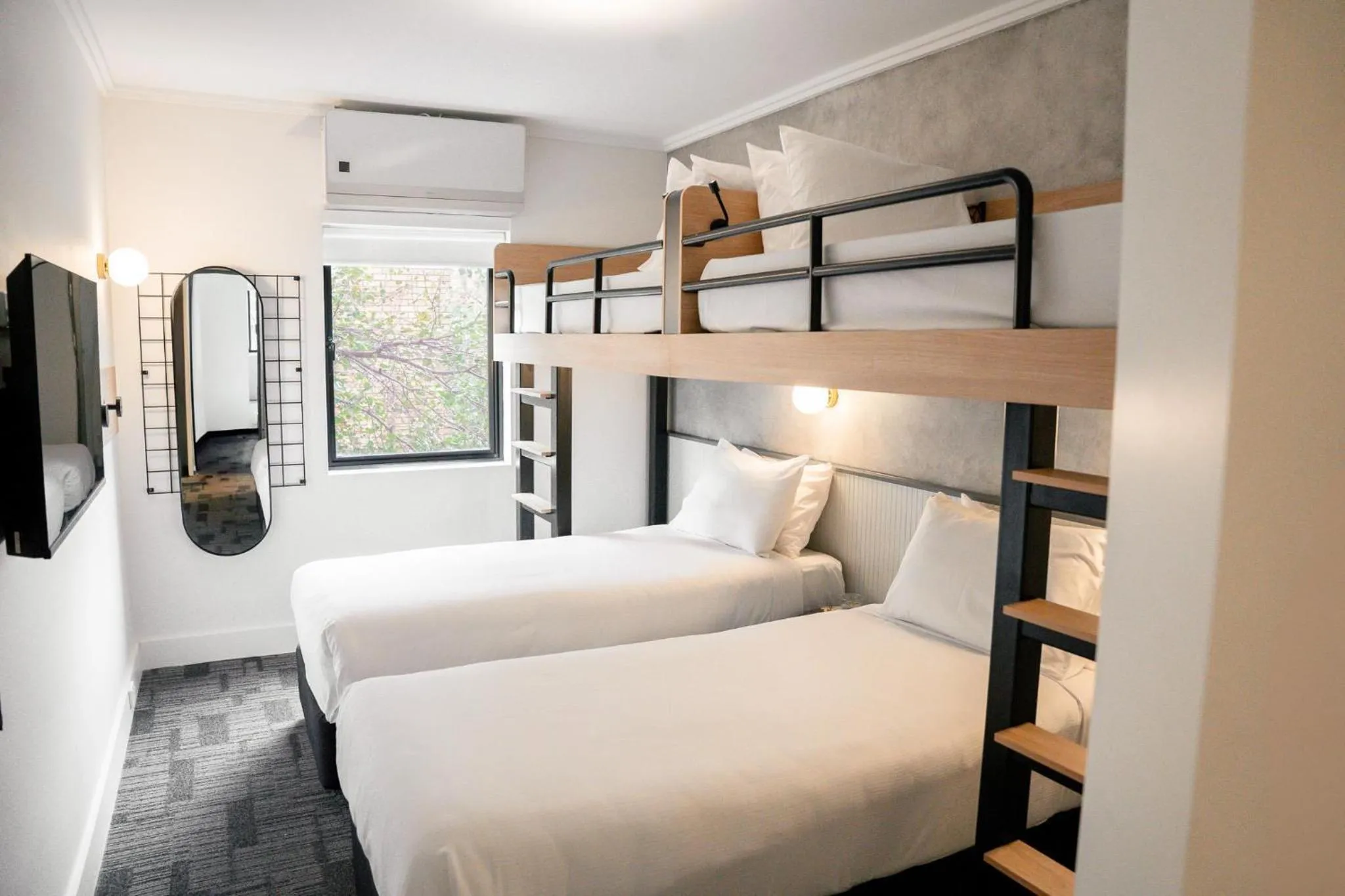 Bedroom, Bed in Hotel TOTTO Wollongong