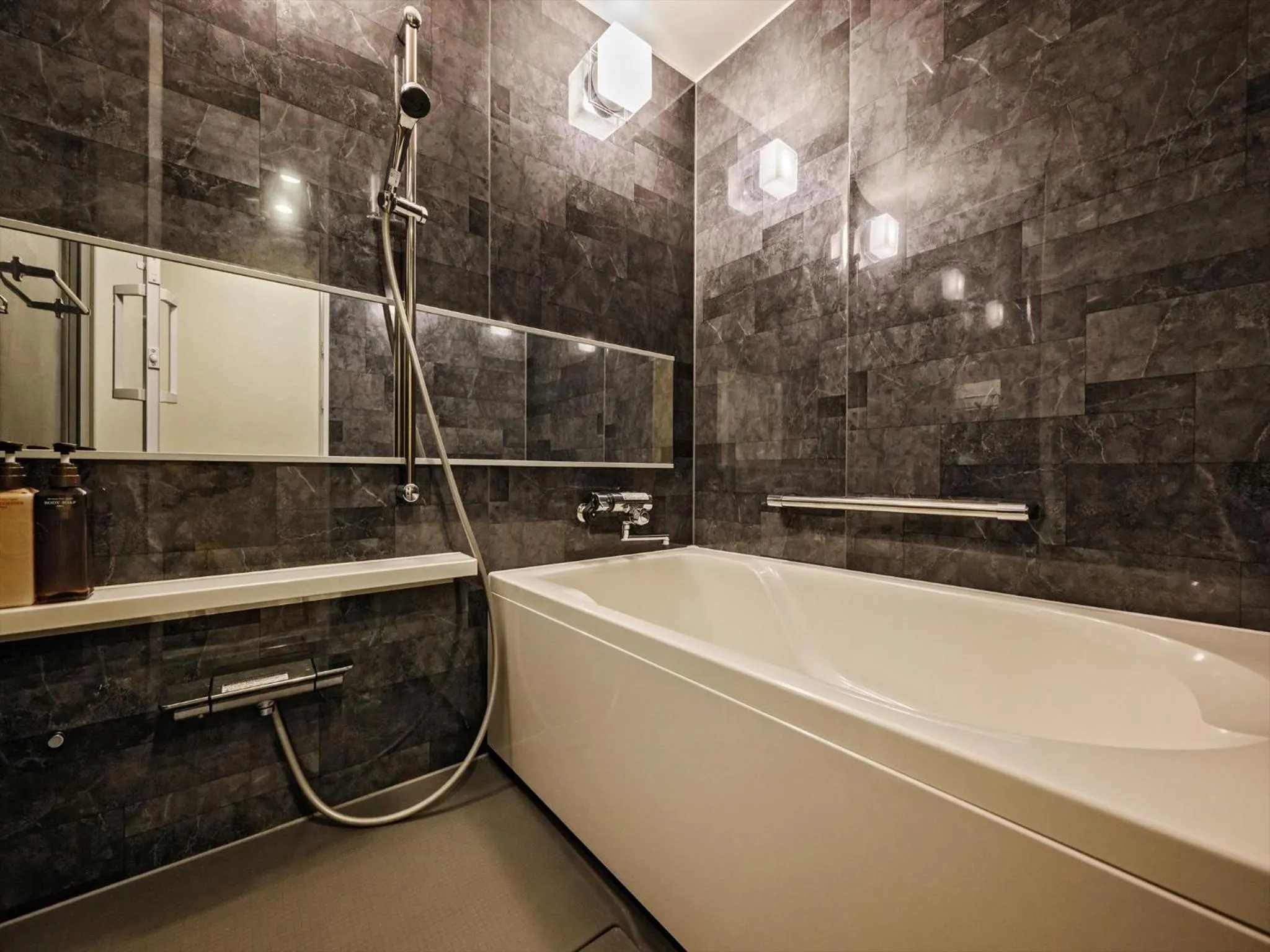 Shower in Lit Hotel NAKIJIN