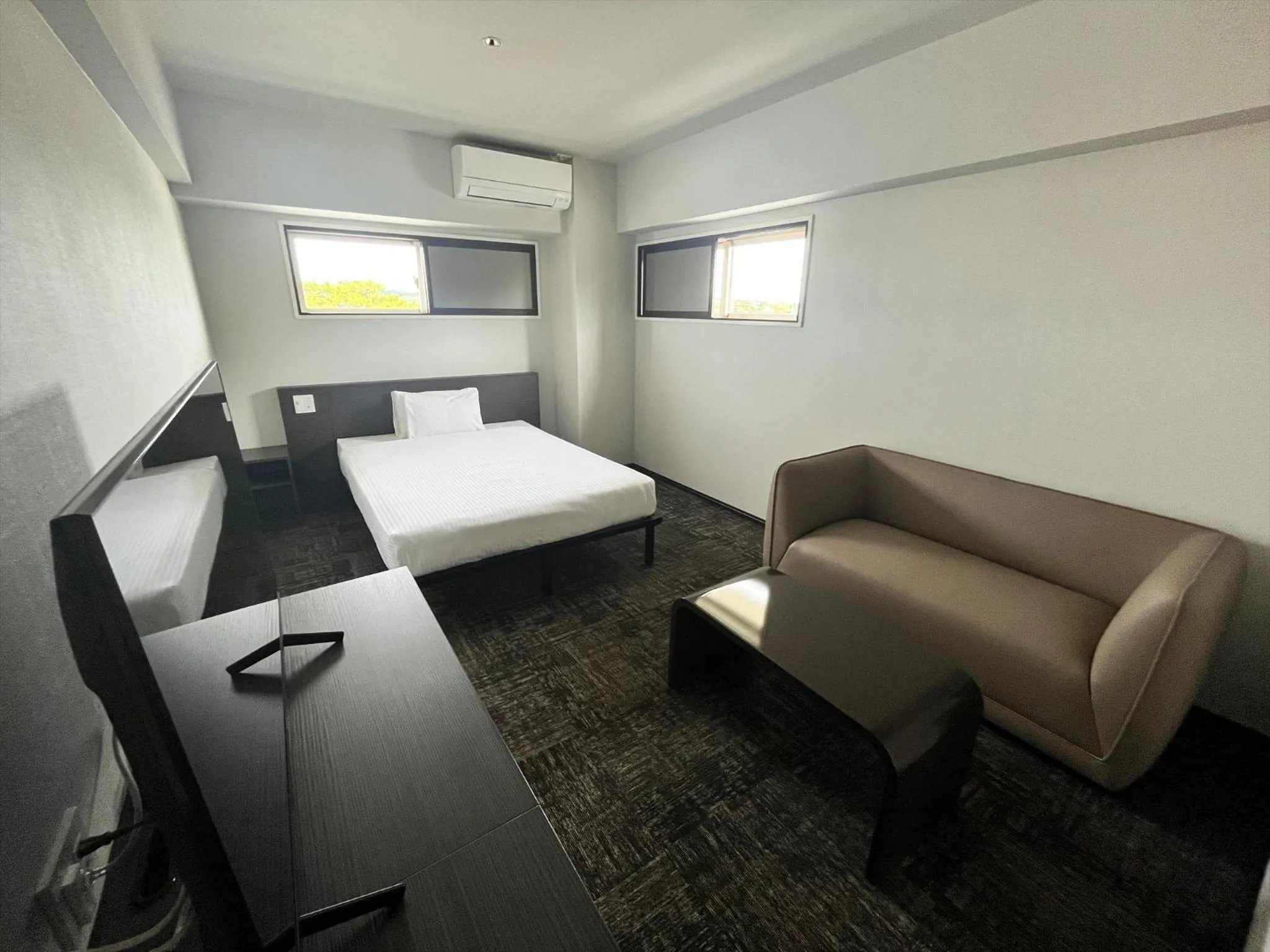 Photo of the whole room, Bed in Lit Hotel NAKIJIN