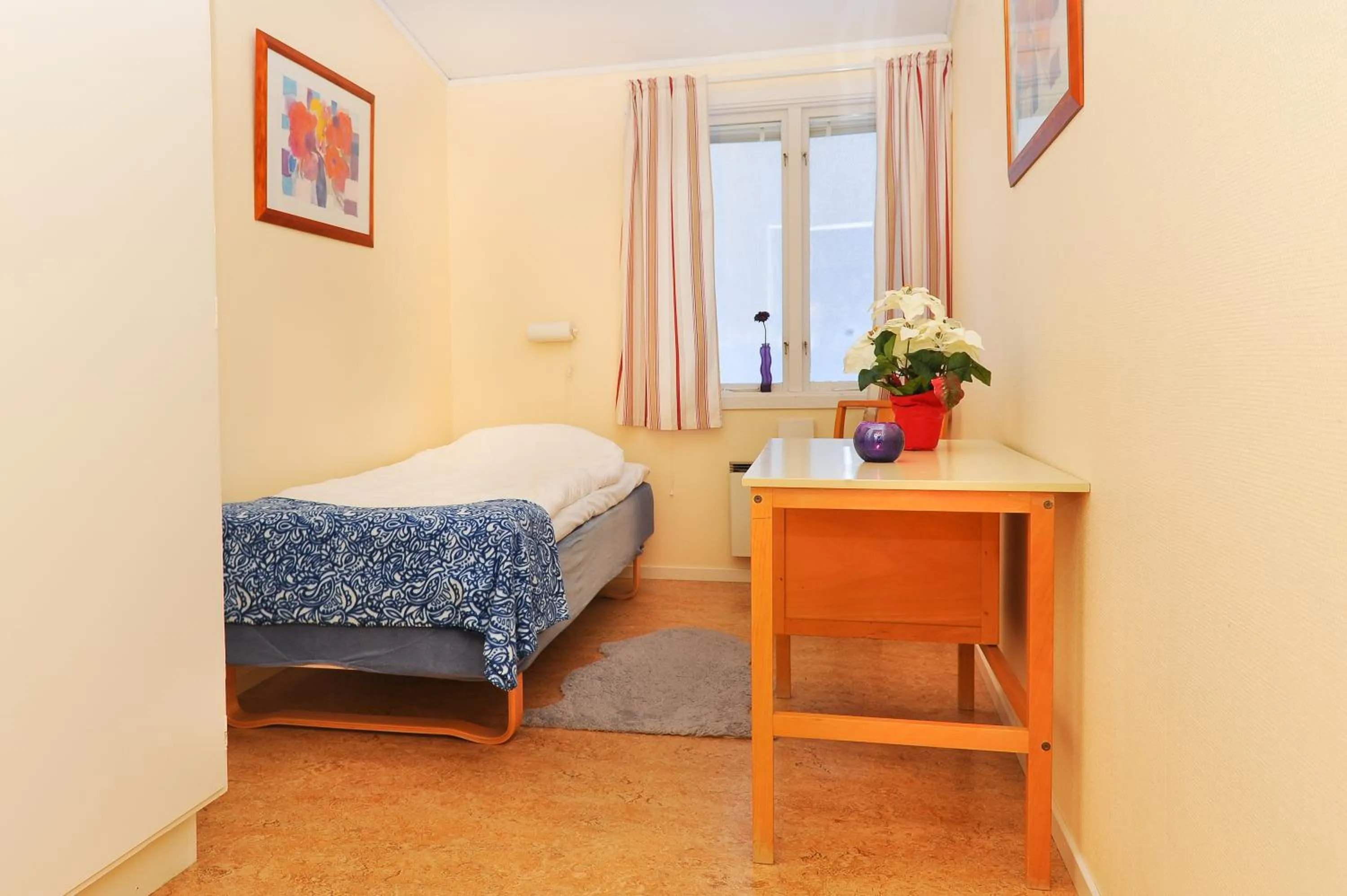 Photo of the whole room, Bed in Källviken Semesterby